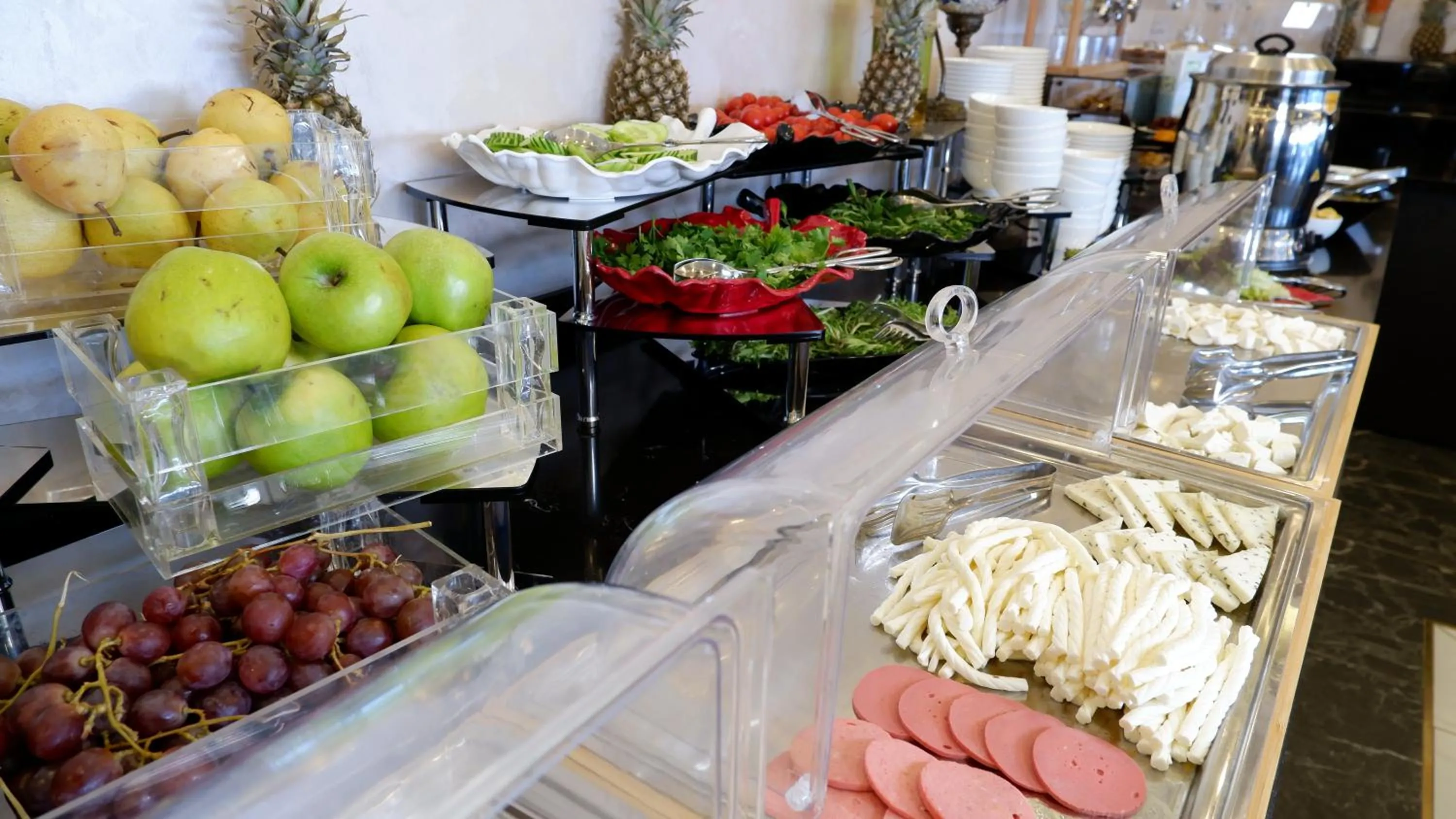 Food and drinks in BM HOTEL City