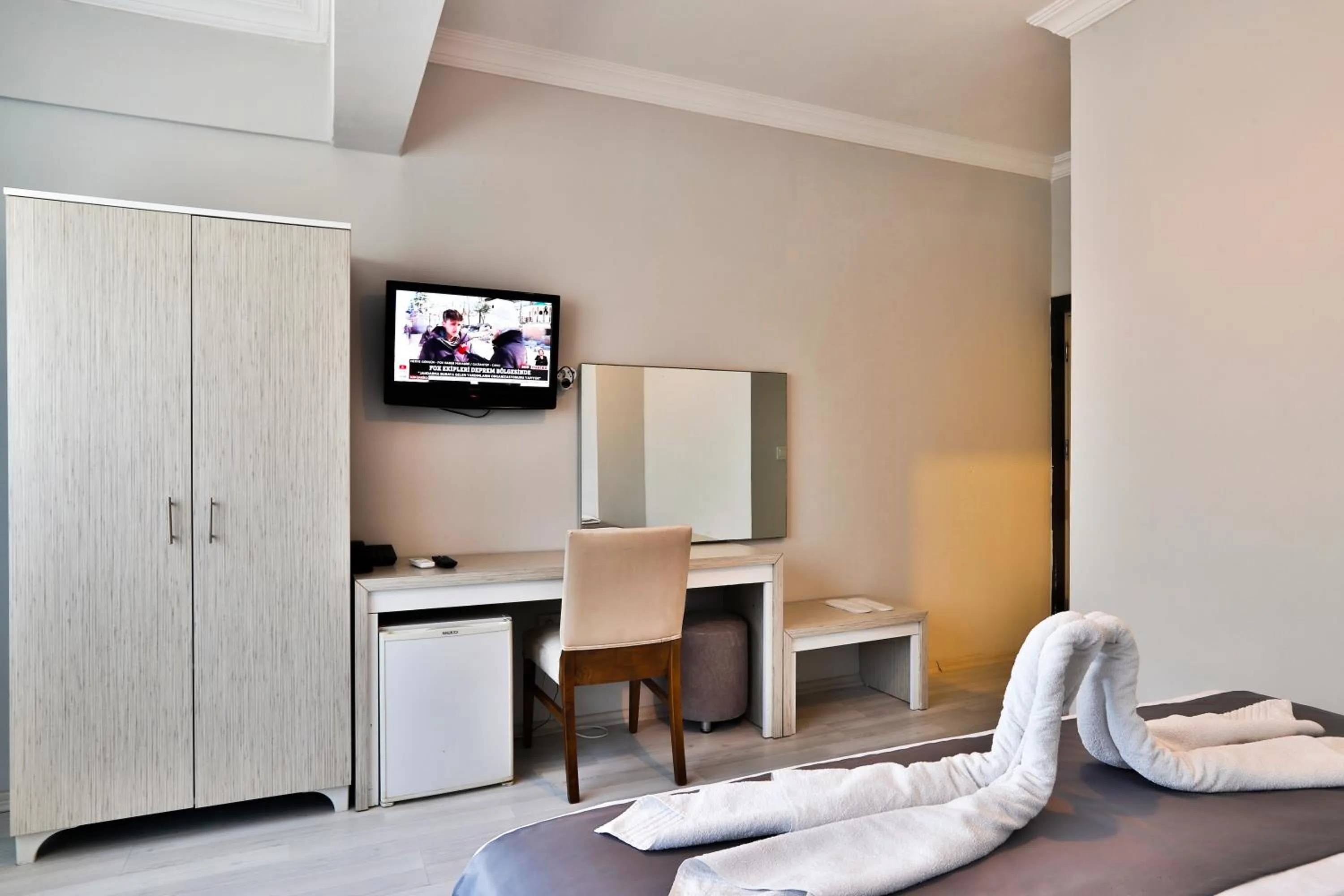 Photo of the whole room in Side Güneş Otel