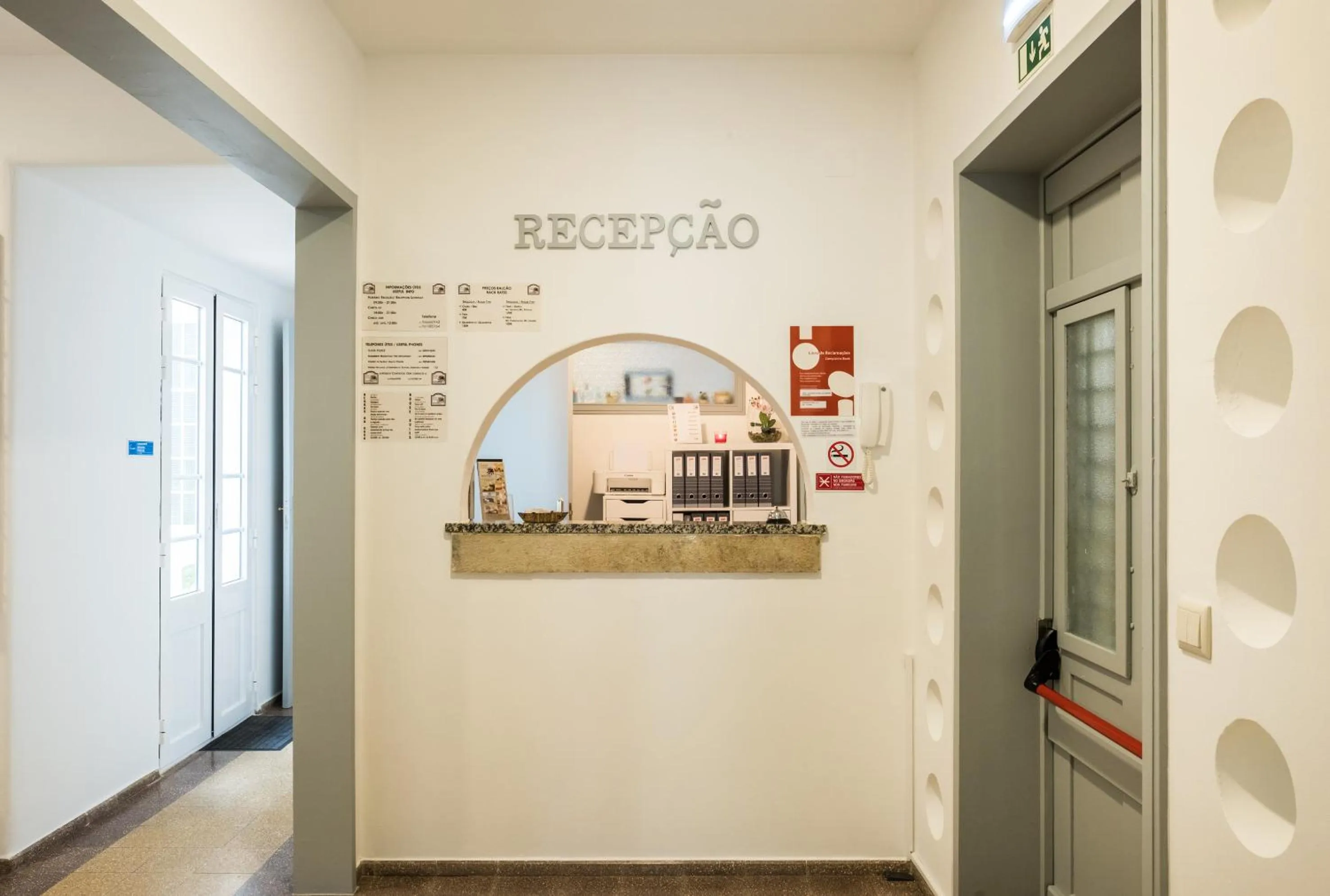 Lobby or reception in Loulé Coreto Hostel