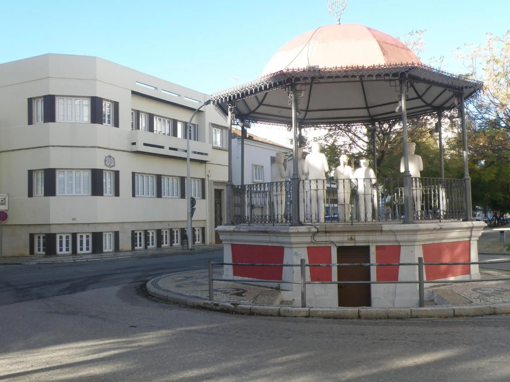 Facade/entrance in Loulé Coreto Hostel