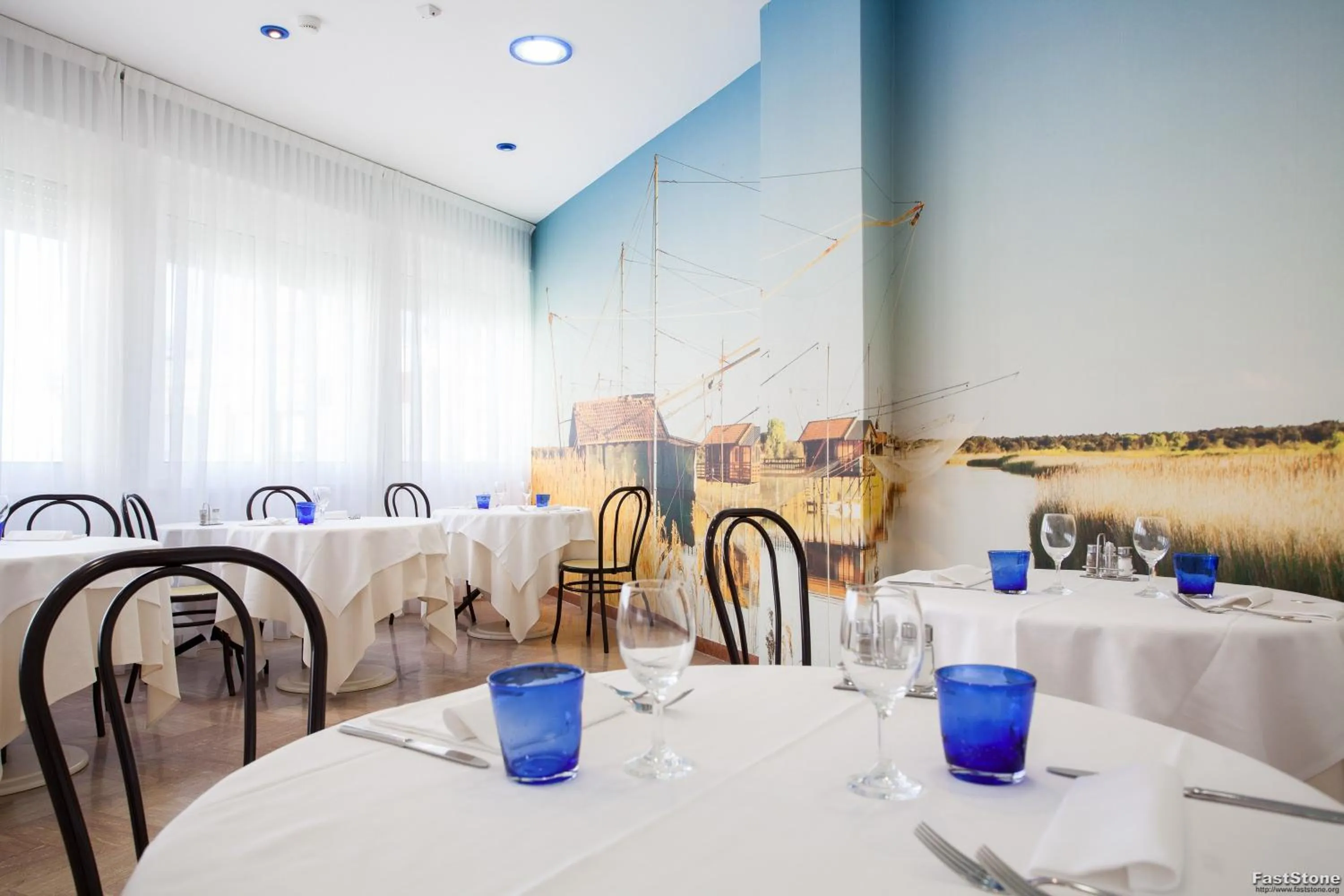 Restaurant/places to eat in Hotel Solemare