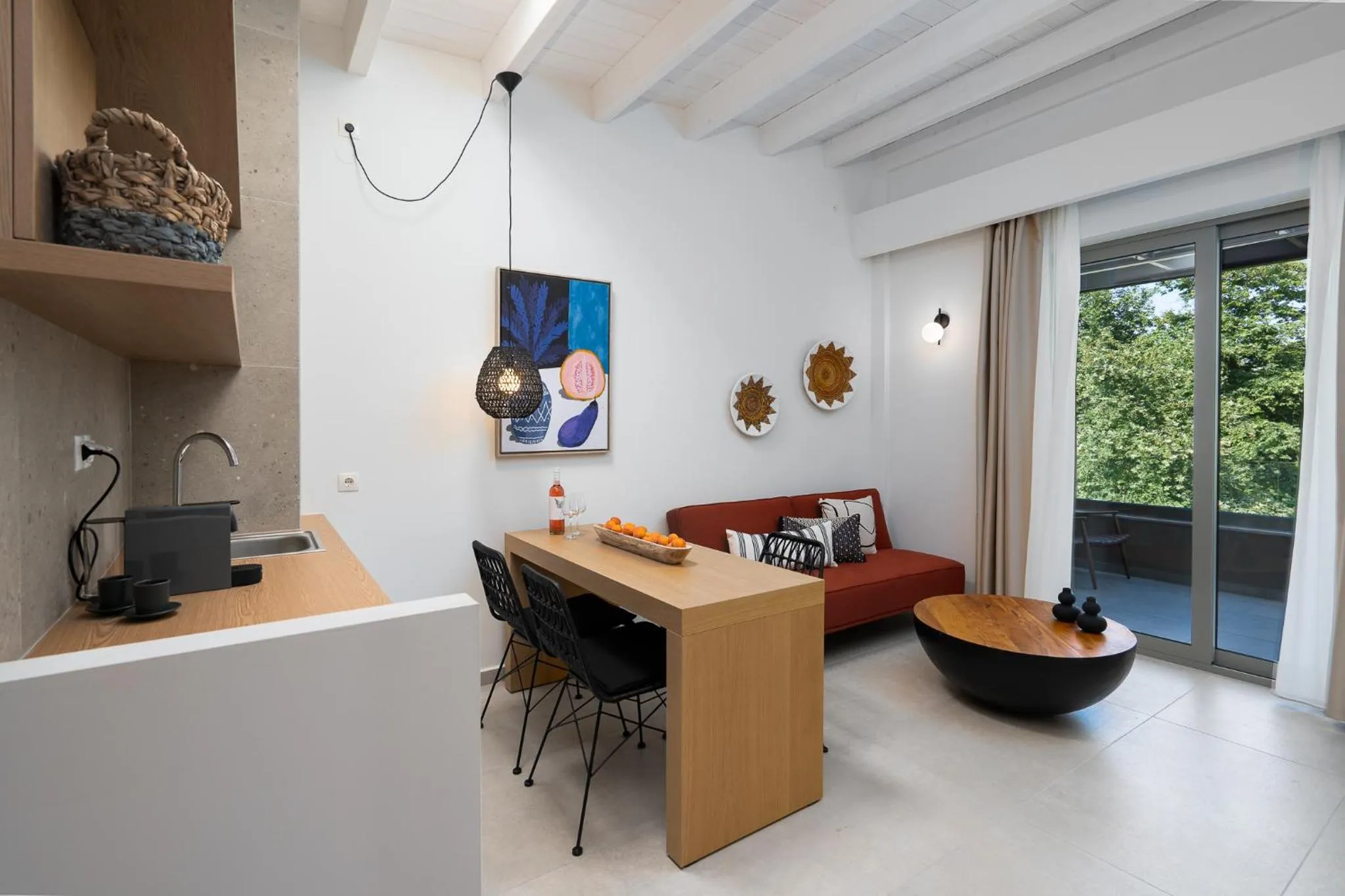 Kitchen or kitchenette in Funtuki Seaside Apartments