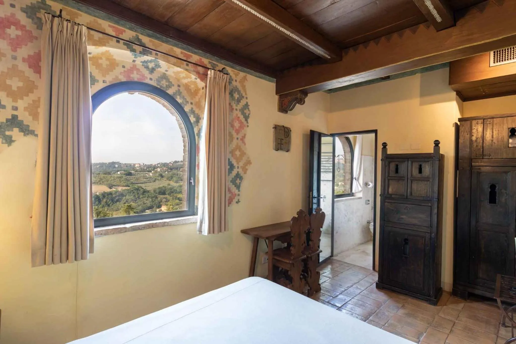 City view, Bed in Castello Di Monterone
