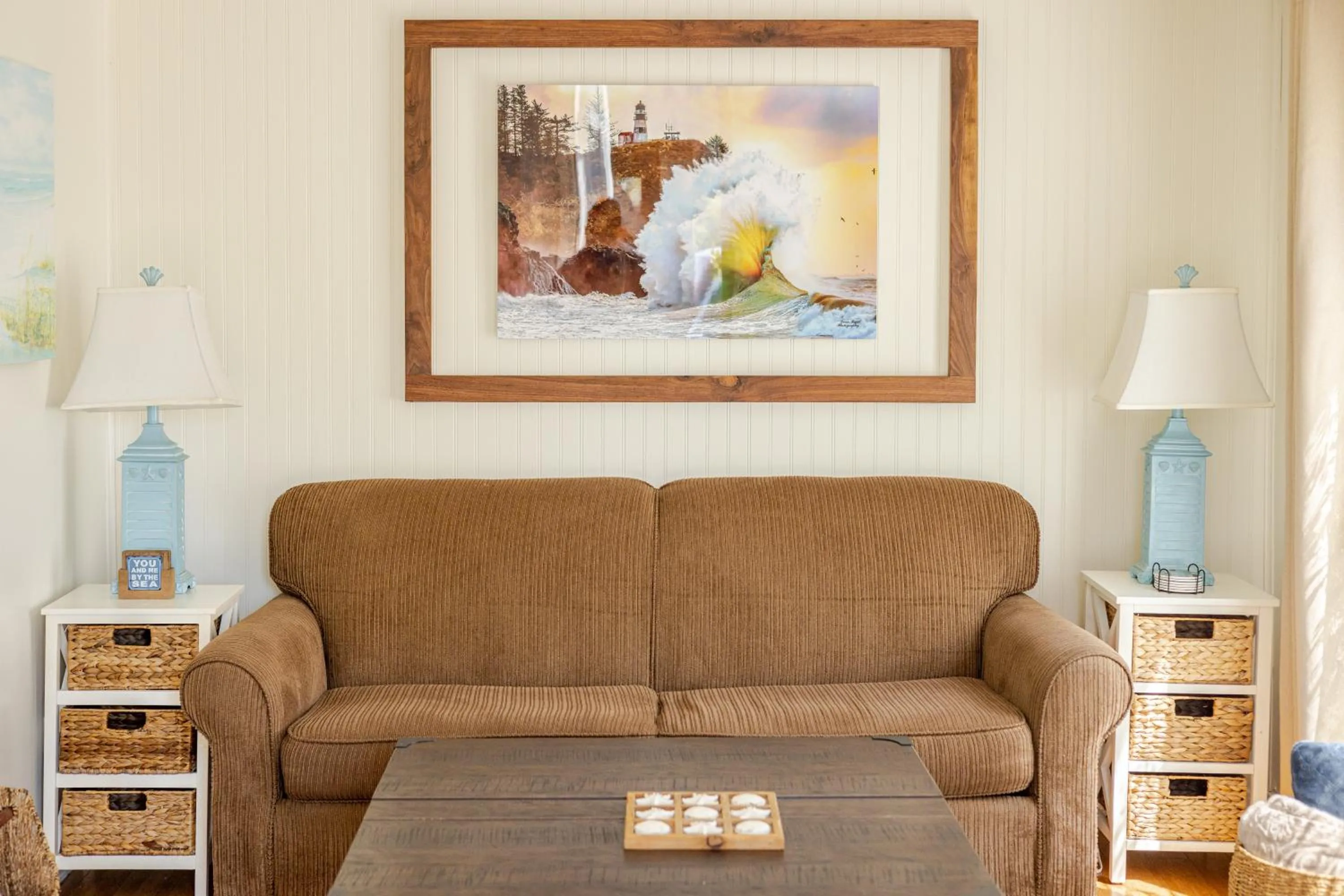 Bed in Enchanted Cottages by the Sea