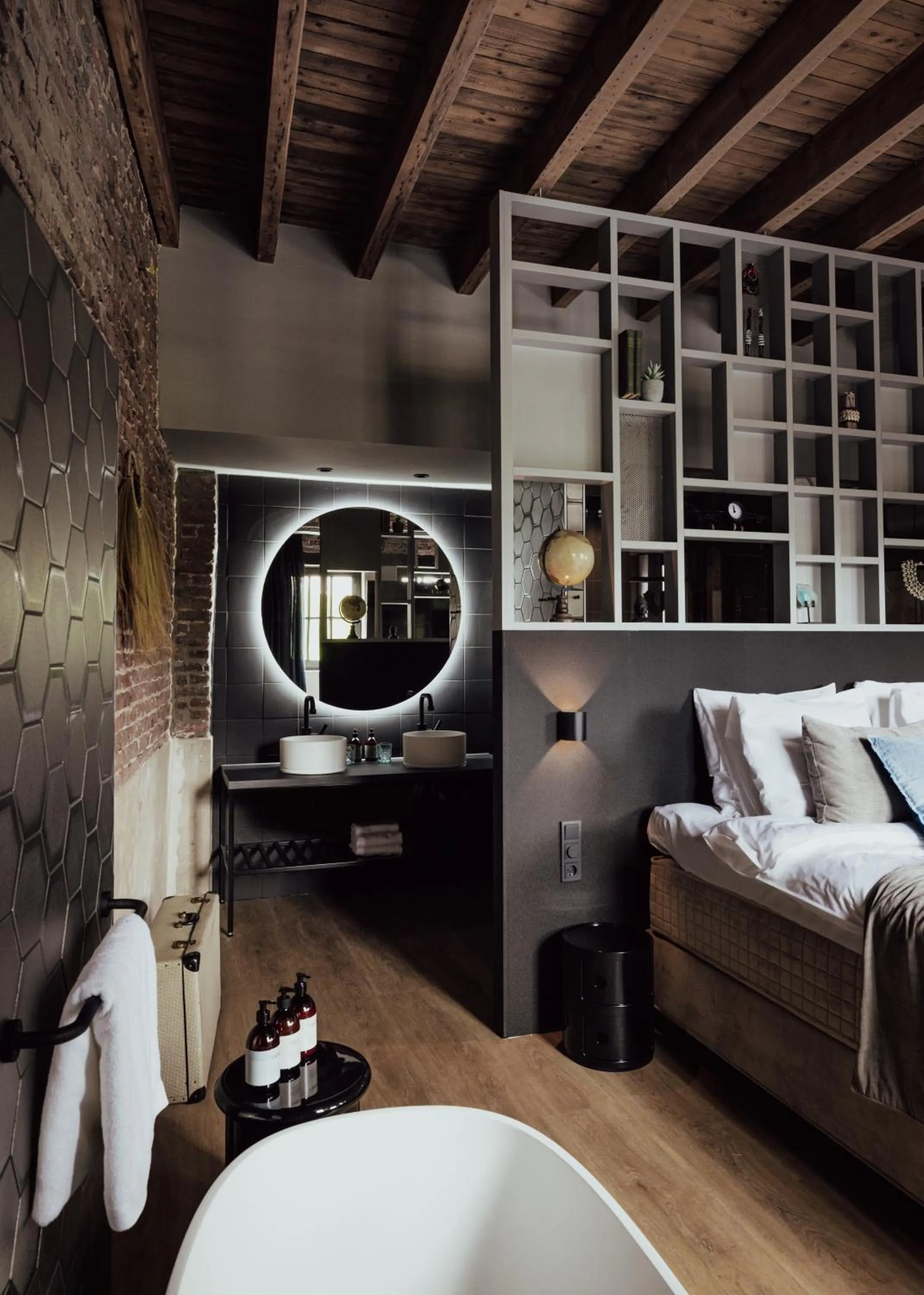 Bedroom, Bed in Cousins Boutique Hotel