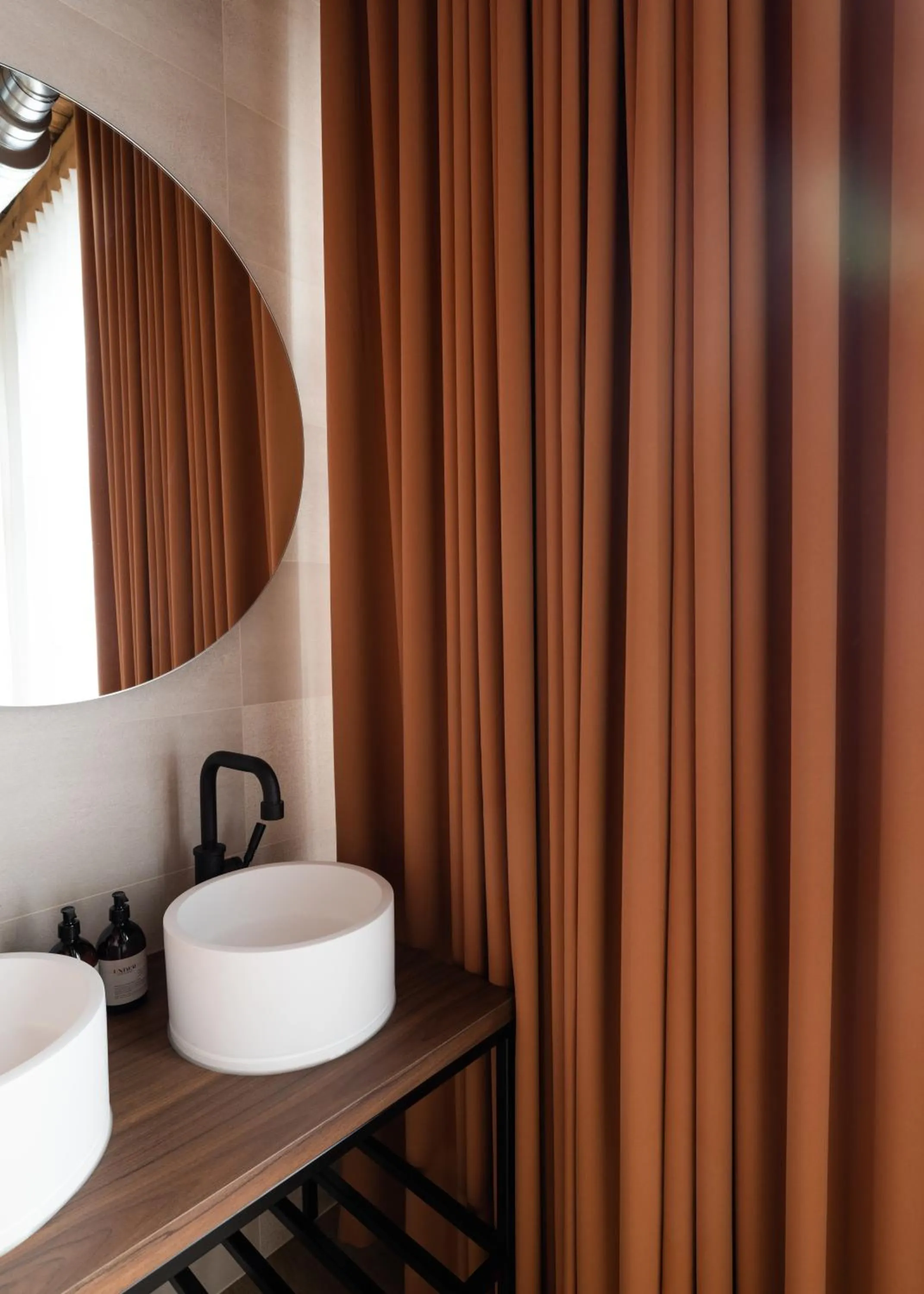 Bathroom in Cousins Boutique Hotel