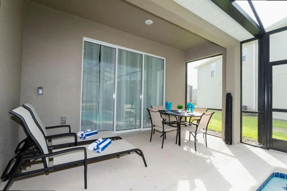 Stunning Family Friendly 5 Bd w/ Pool Close to Disney @ Storey Lake 4242