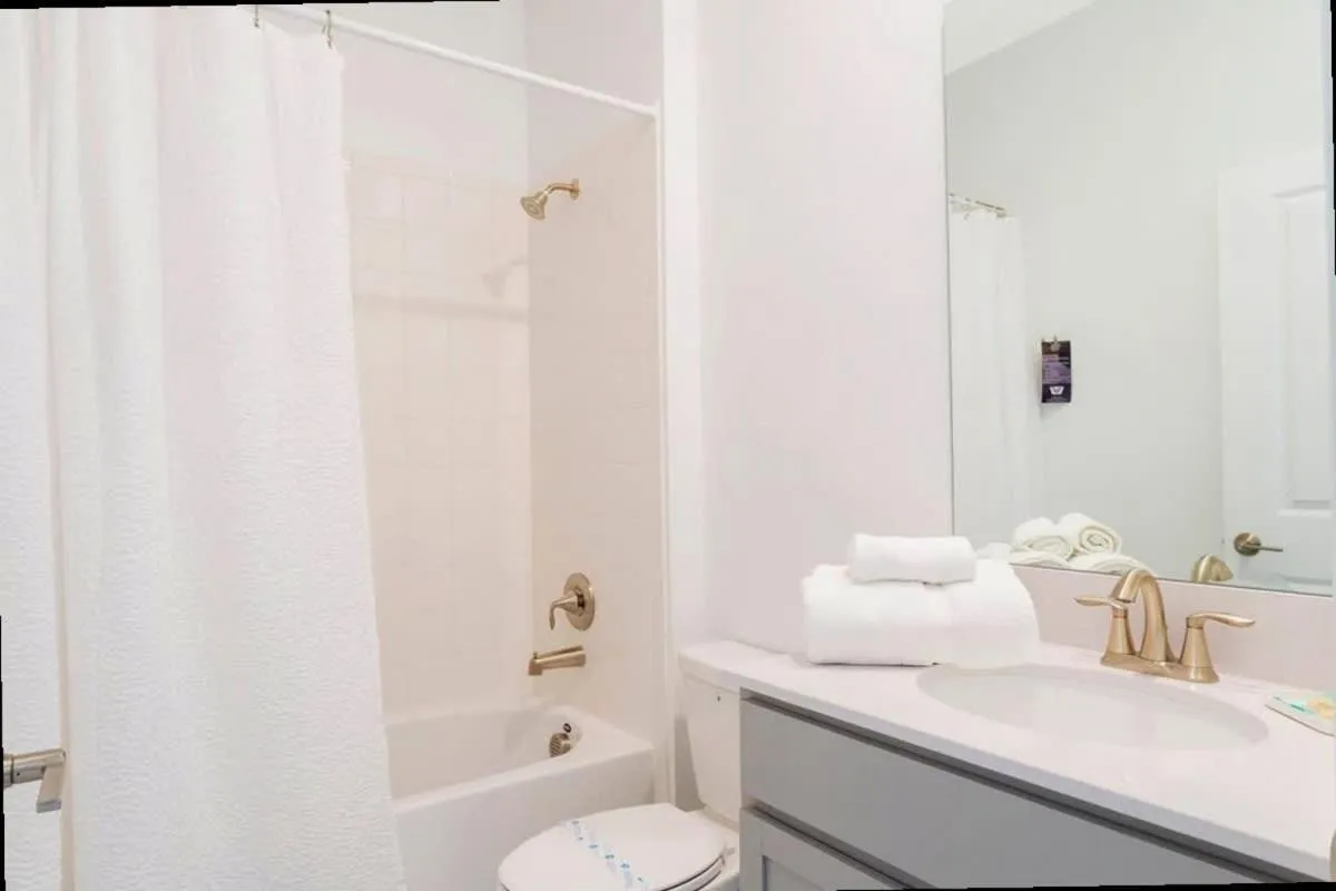 Stunning Family Friendly 5 Bd w/ Pool Close to Disney @ Storey Lake 4242