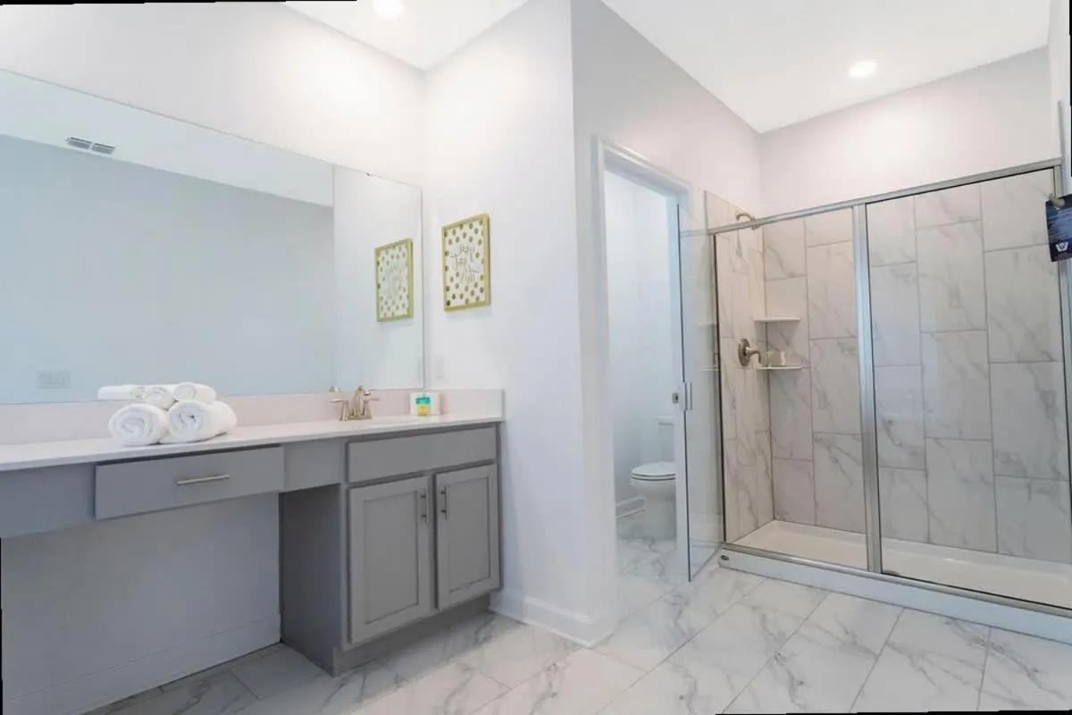 Stunning Family Friendly 5 Bd w/ Pool Close to Disney @ Storey Lake 4242