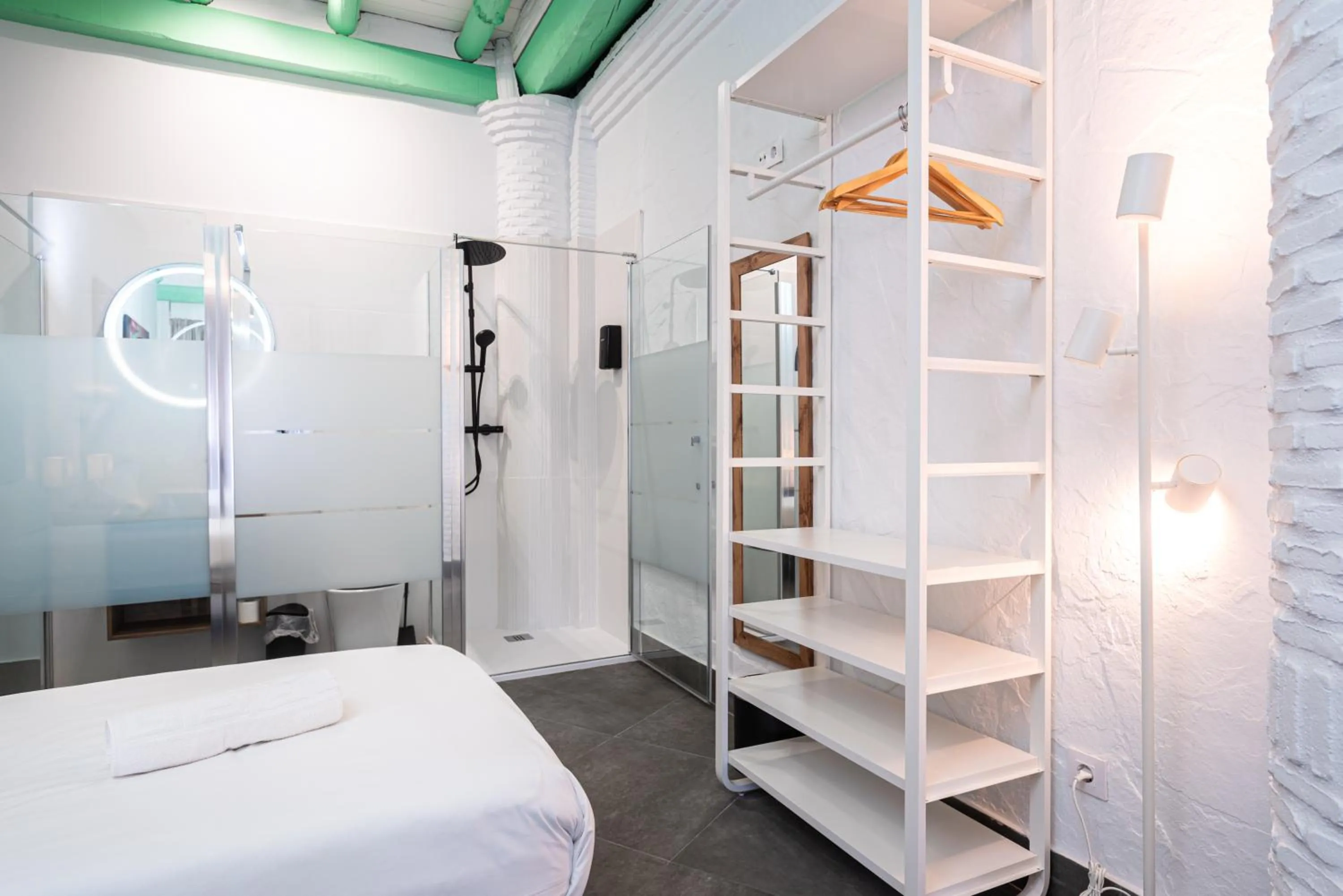 Photo of the whole room, Bed in Hotel Kuve Marbella