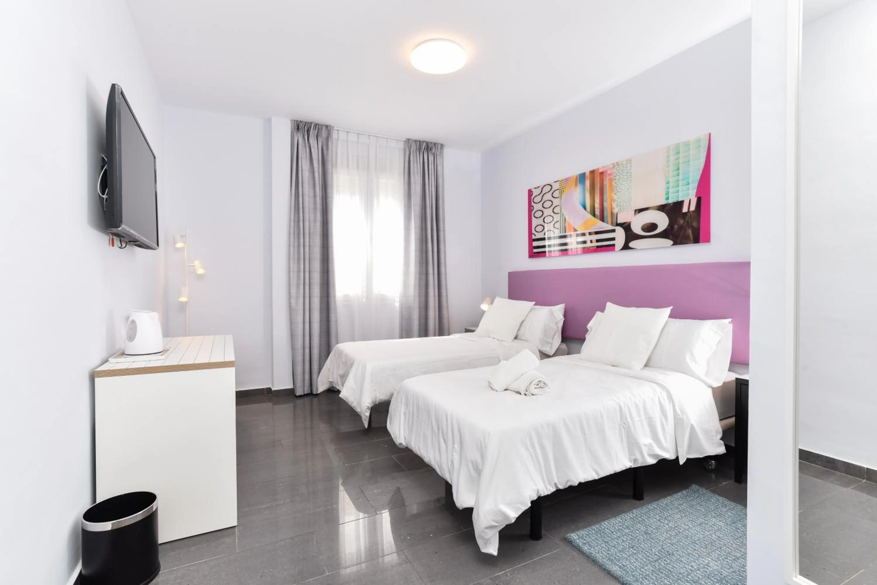 Photo of the whole room, Bed in Hotel Kuve Marbella