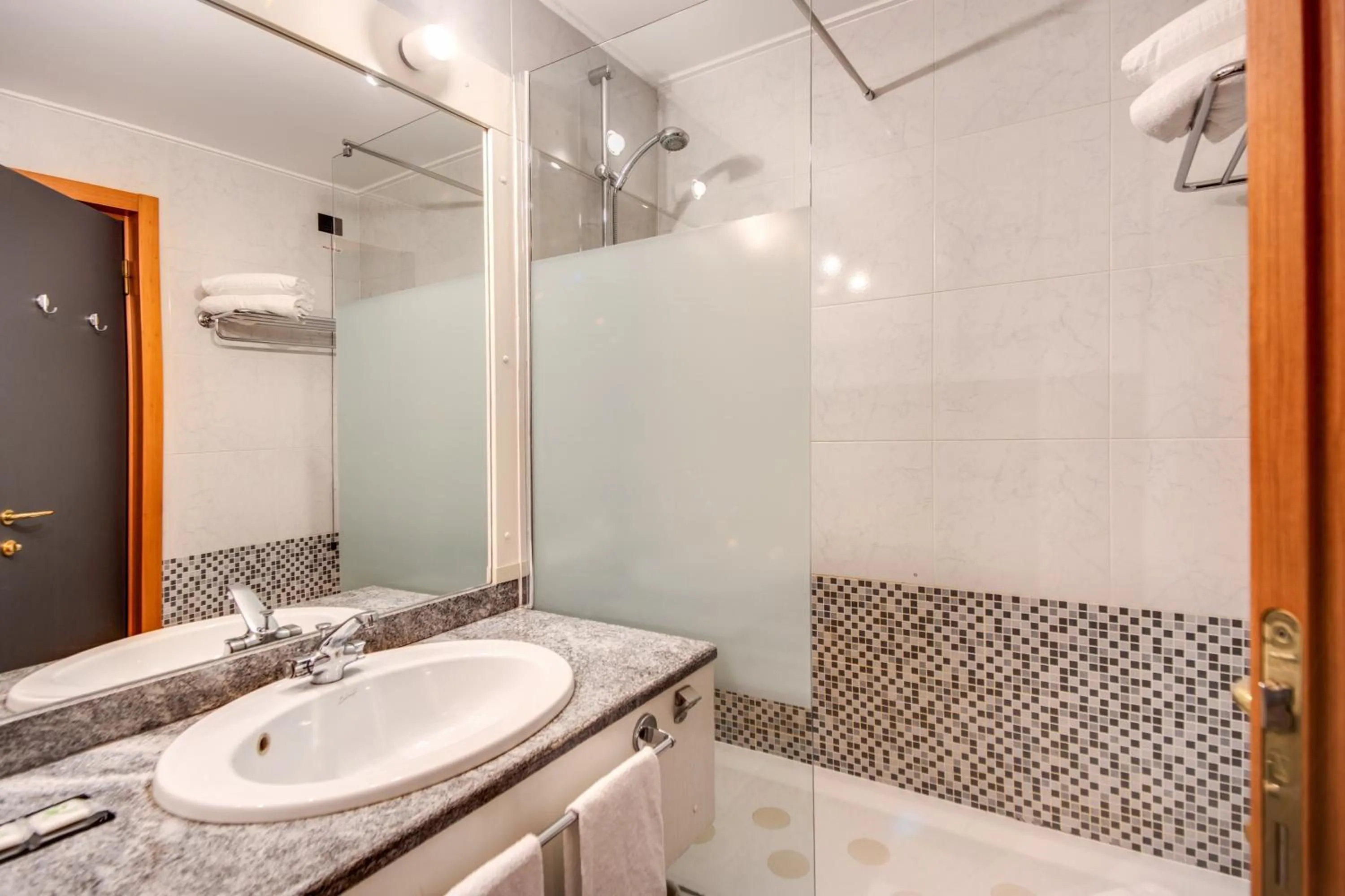 Bathroom in Hotel Della Rotonda