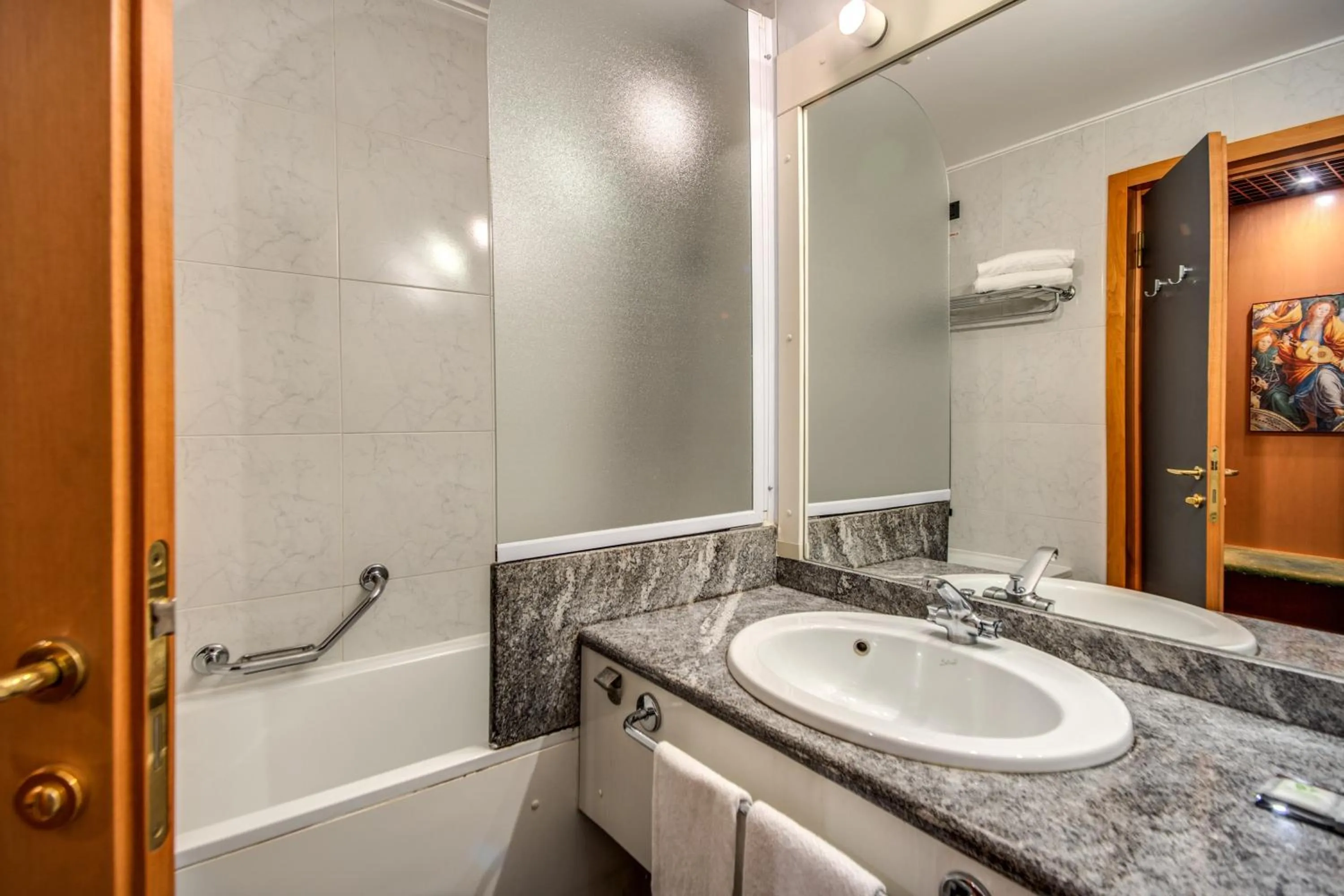 Bathroom in Hotel Della Rotonda