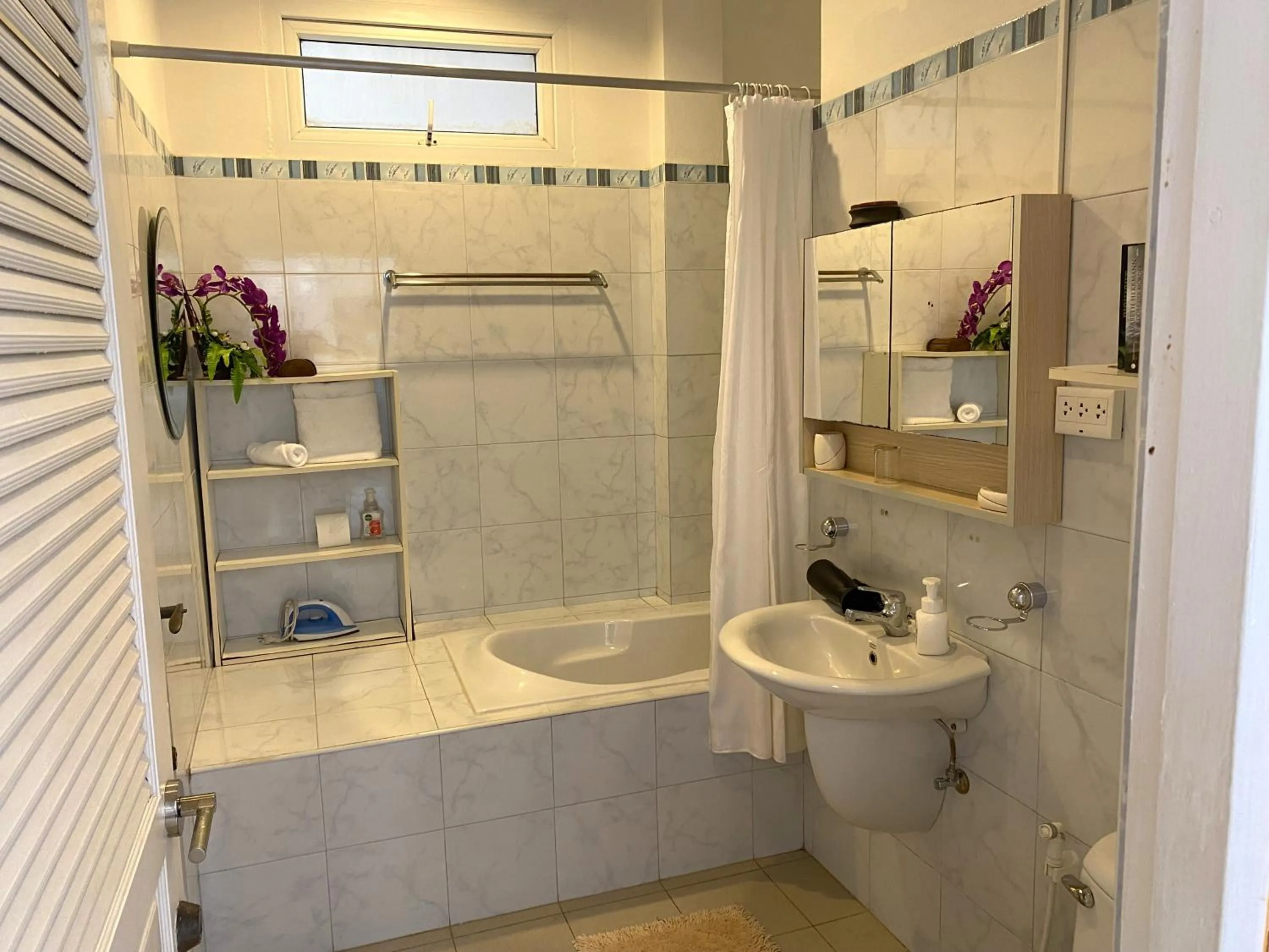 Bathroom in OASIS VILLA Karon Beach