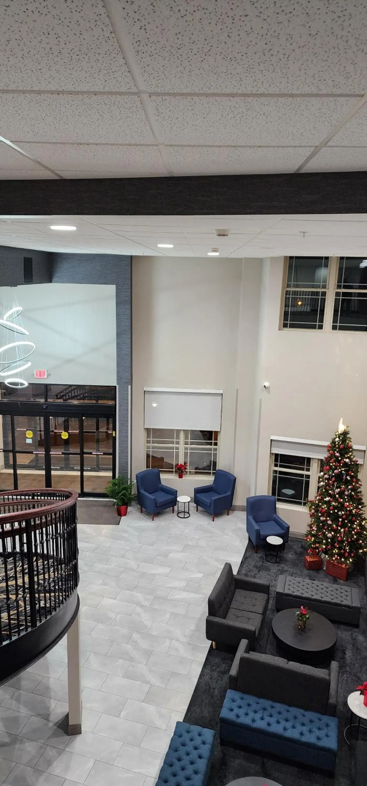 Seating area in The George NY