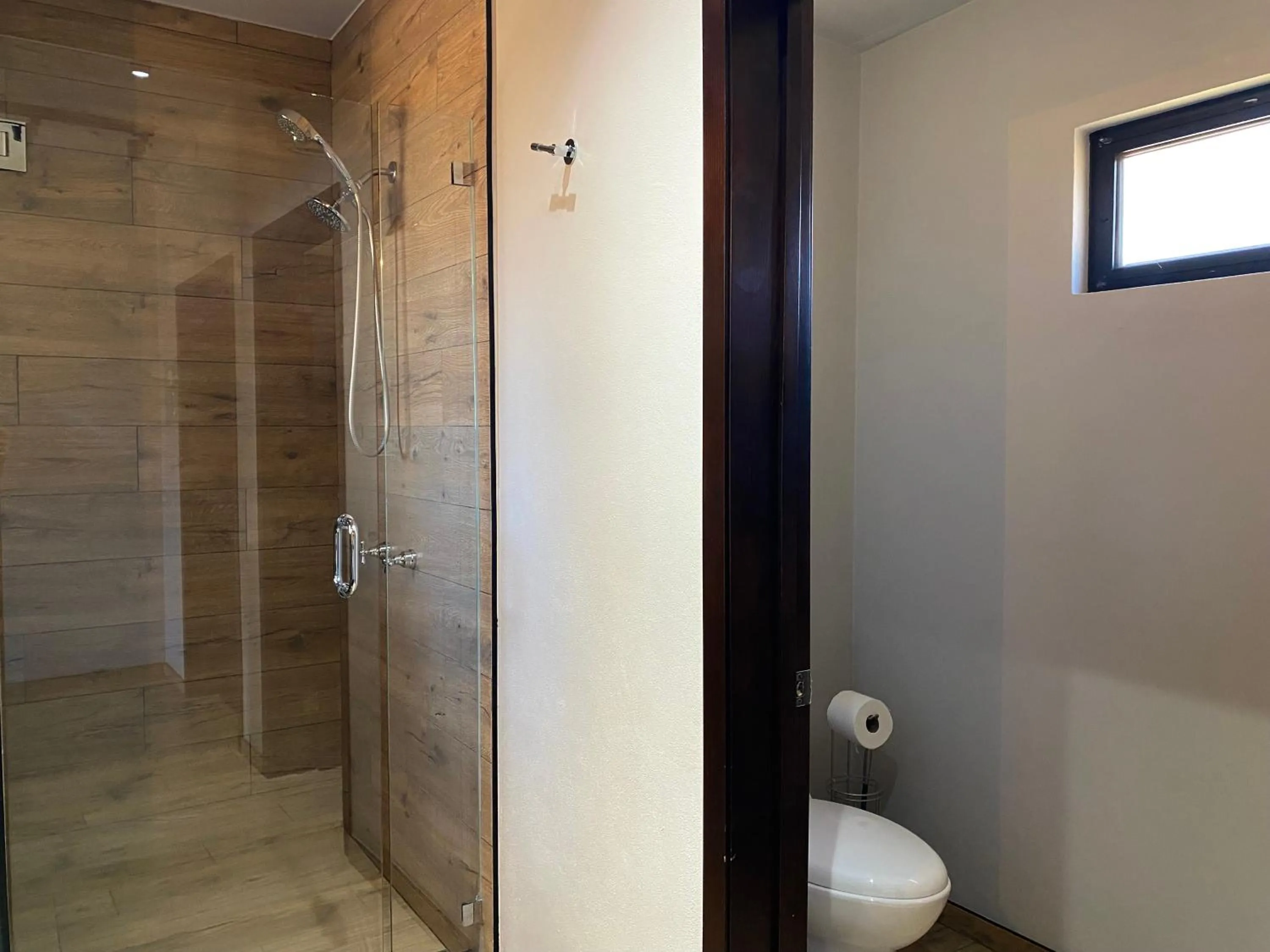 Shower in Coquenas del Valle