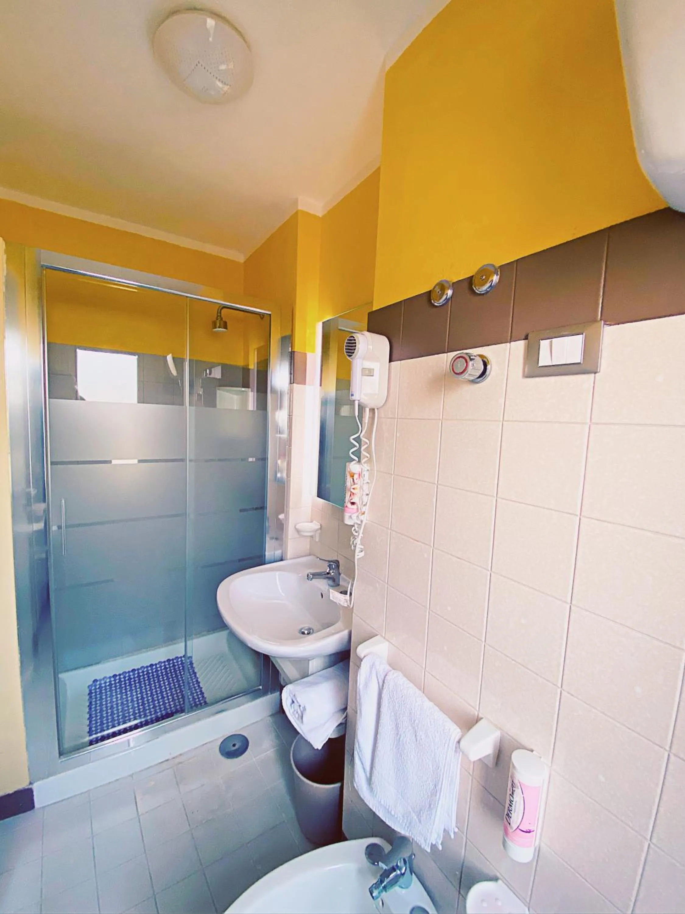 Bathroom in Residence Hotel Felix