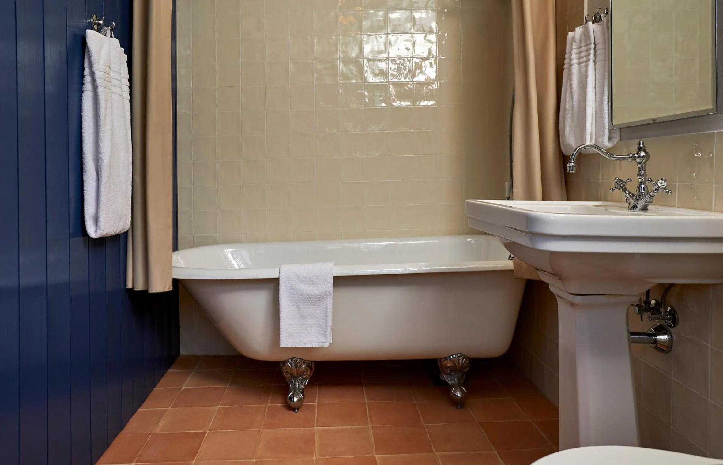 Bathroom in Schackenborg Slotskro