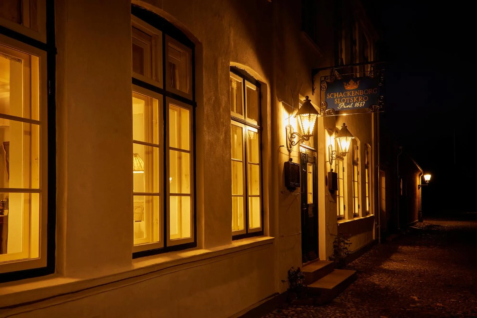 Night in Schackenborg Slotskro