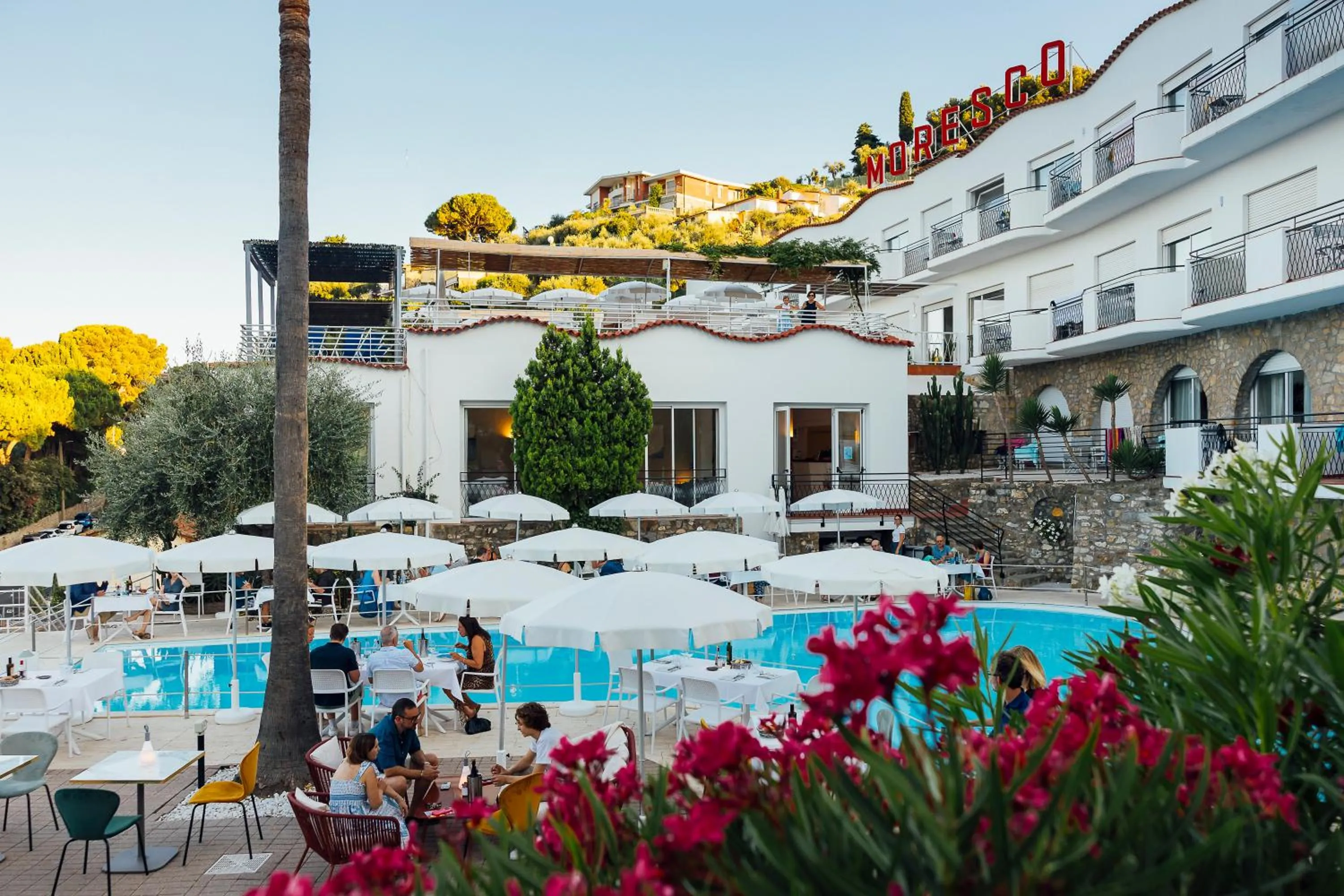 Restaurant/places to eat in Hotel Moresco