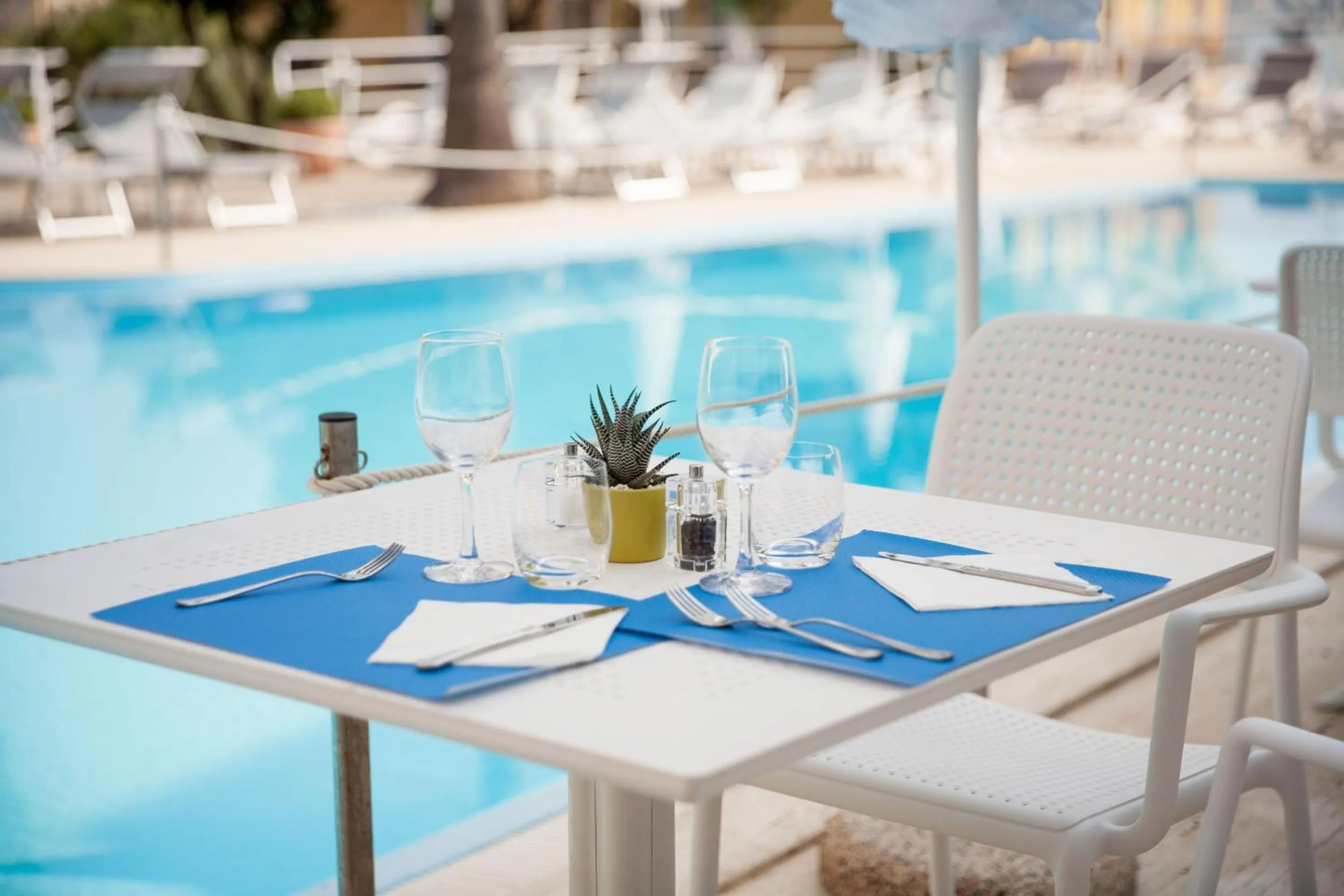 Restaurant/places to eat in Hotel Moresco