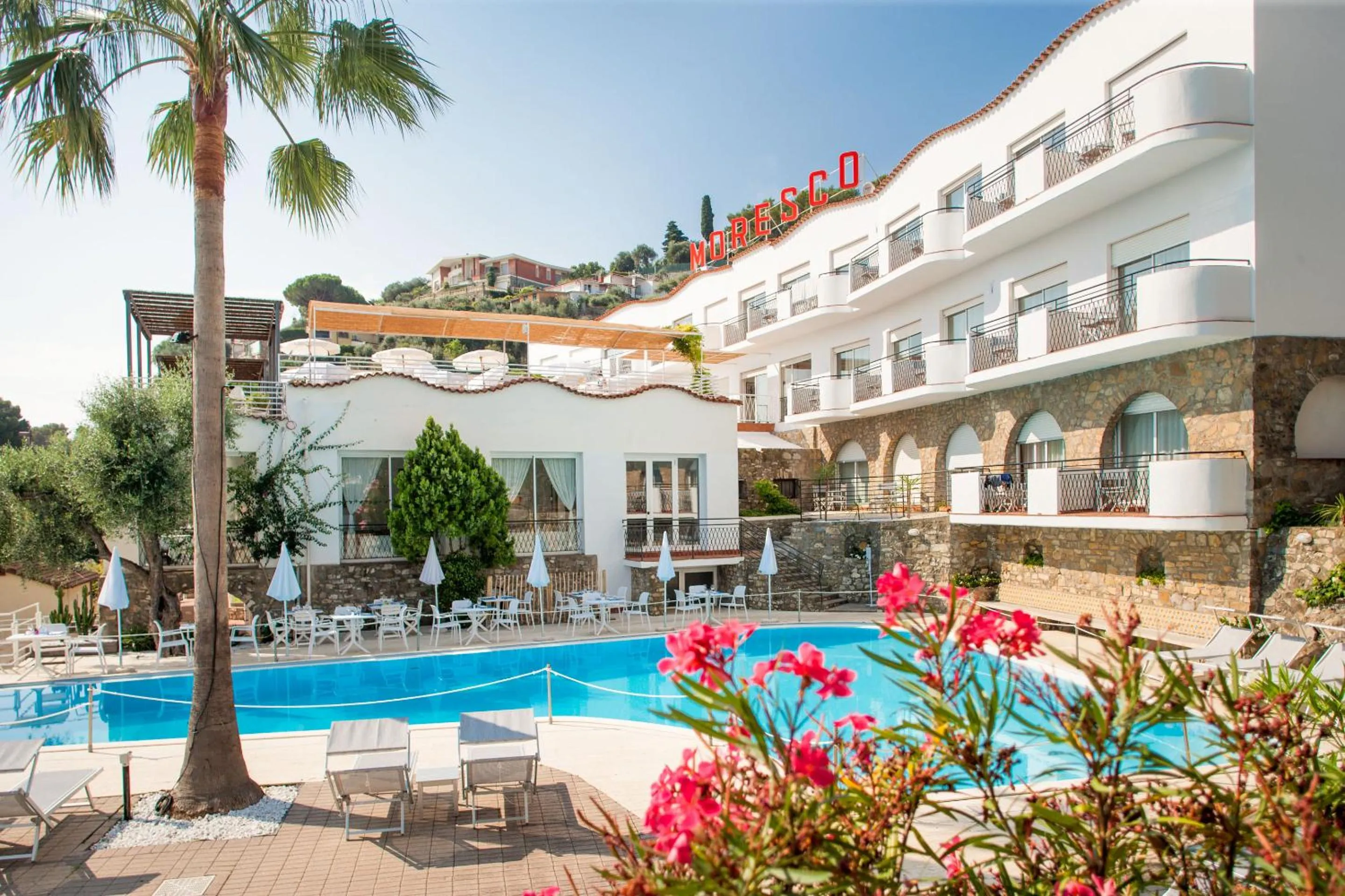 Swimming pool in Hotel Moresco