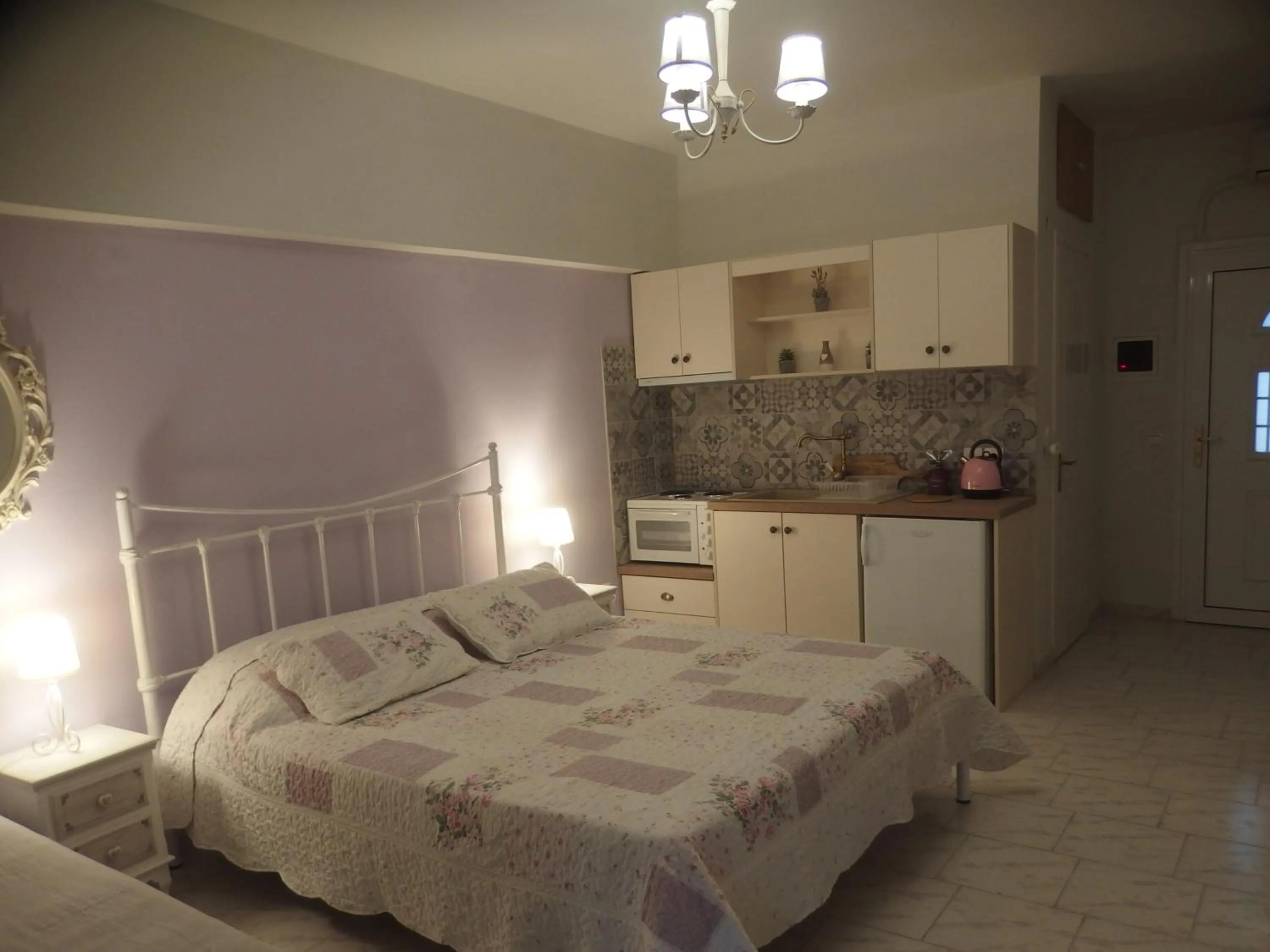 Photo of the whole room, Bed in Christos Studios