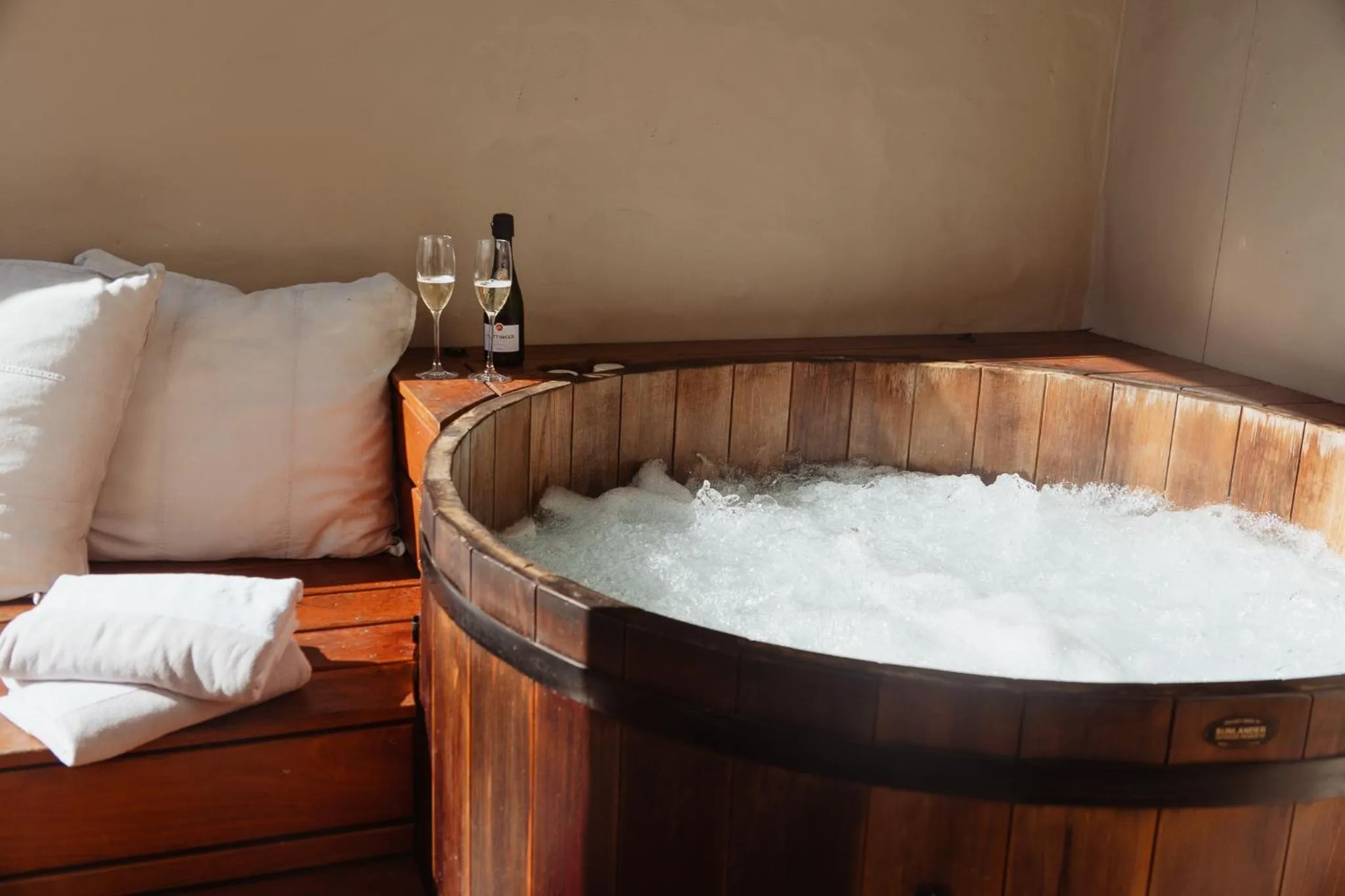 Hot Tub, Bed in Tower Lodge