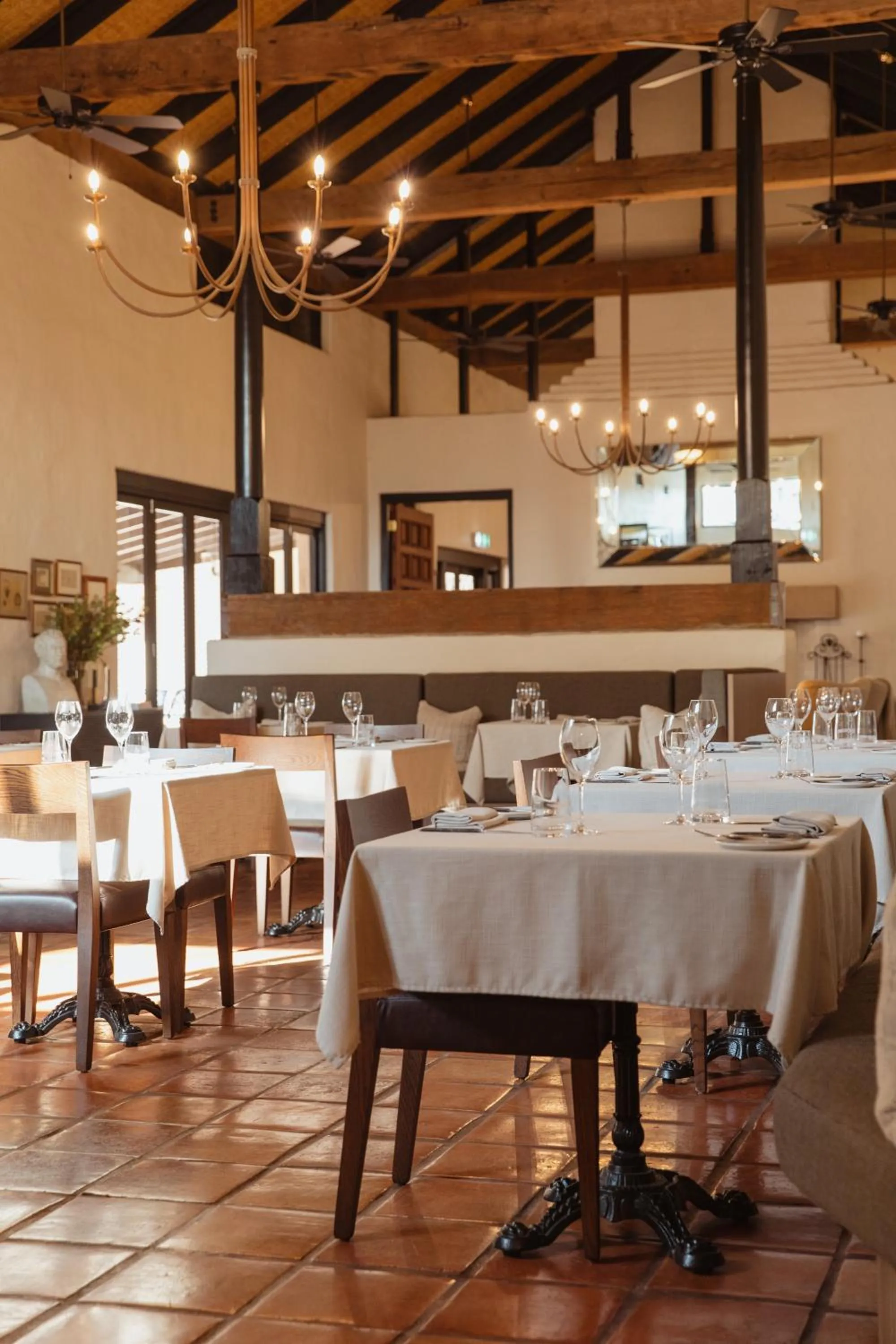 Restaurant/places to eat in Tower Lodge