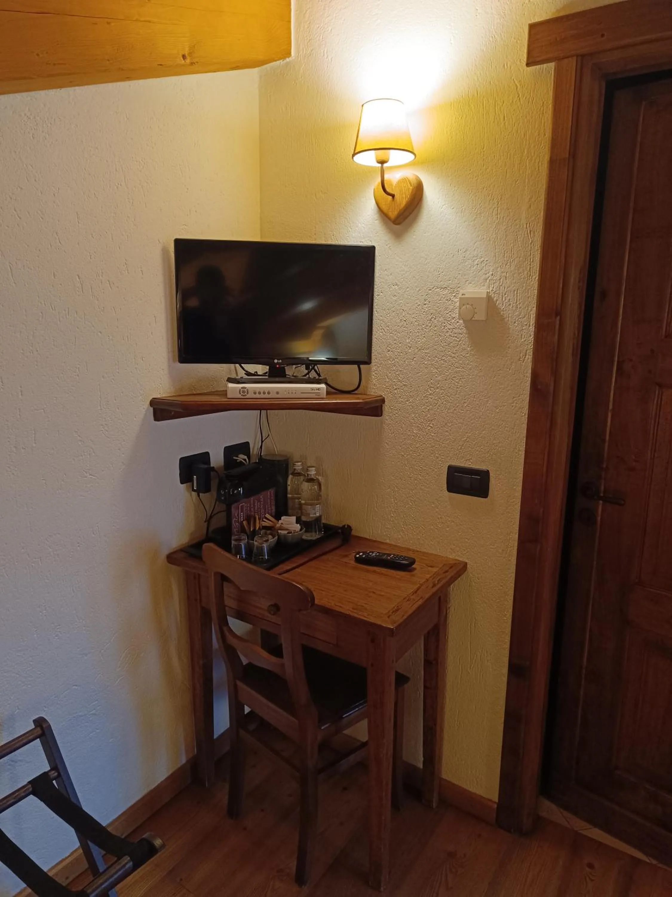 TV and multimedia in Hotel Lo Campagnar