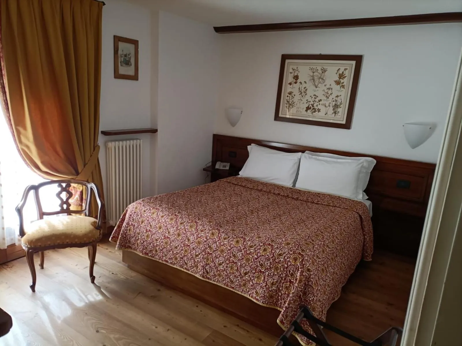 Bedroom, Bed in Hotel Lo Campagnar