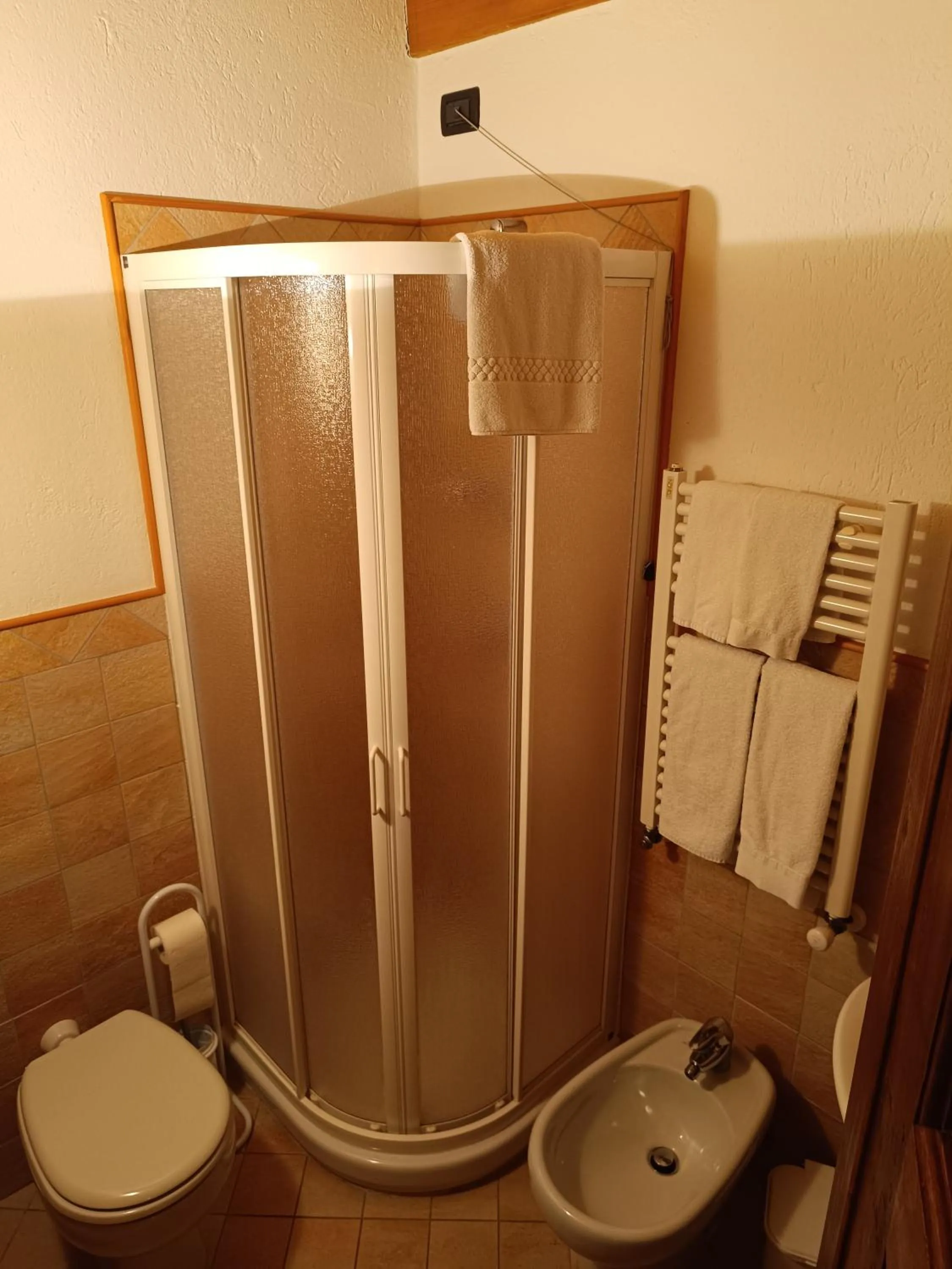 Shower in Hotel Lo Campagnar