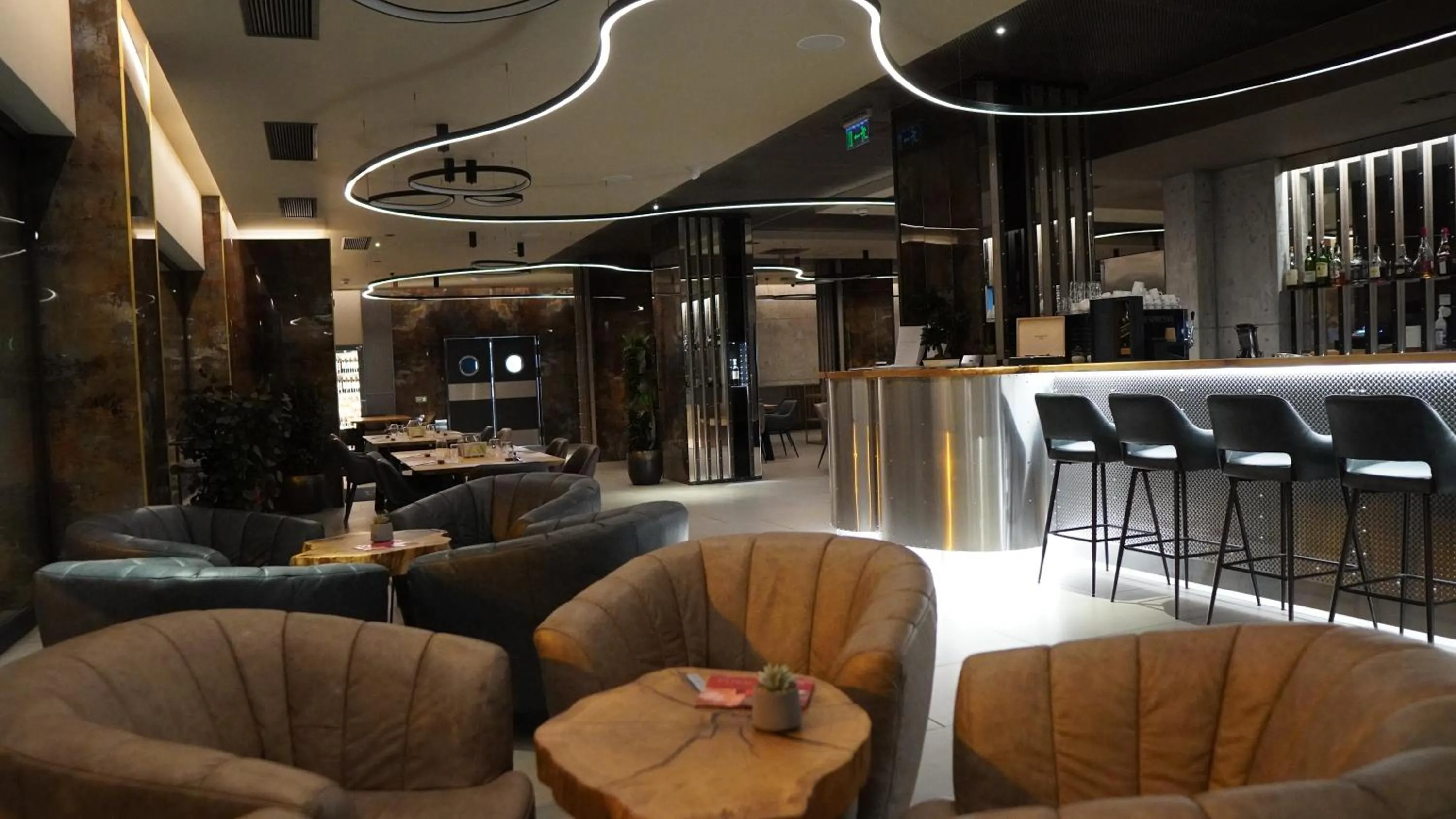 Lounge or bar in Aniroc Signature Hotel
