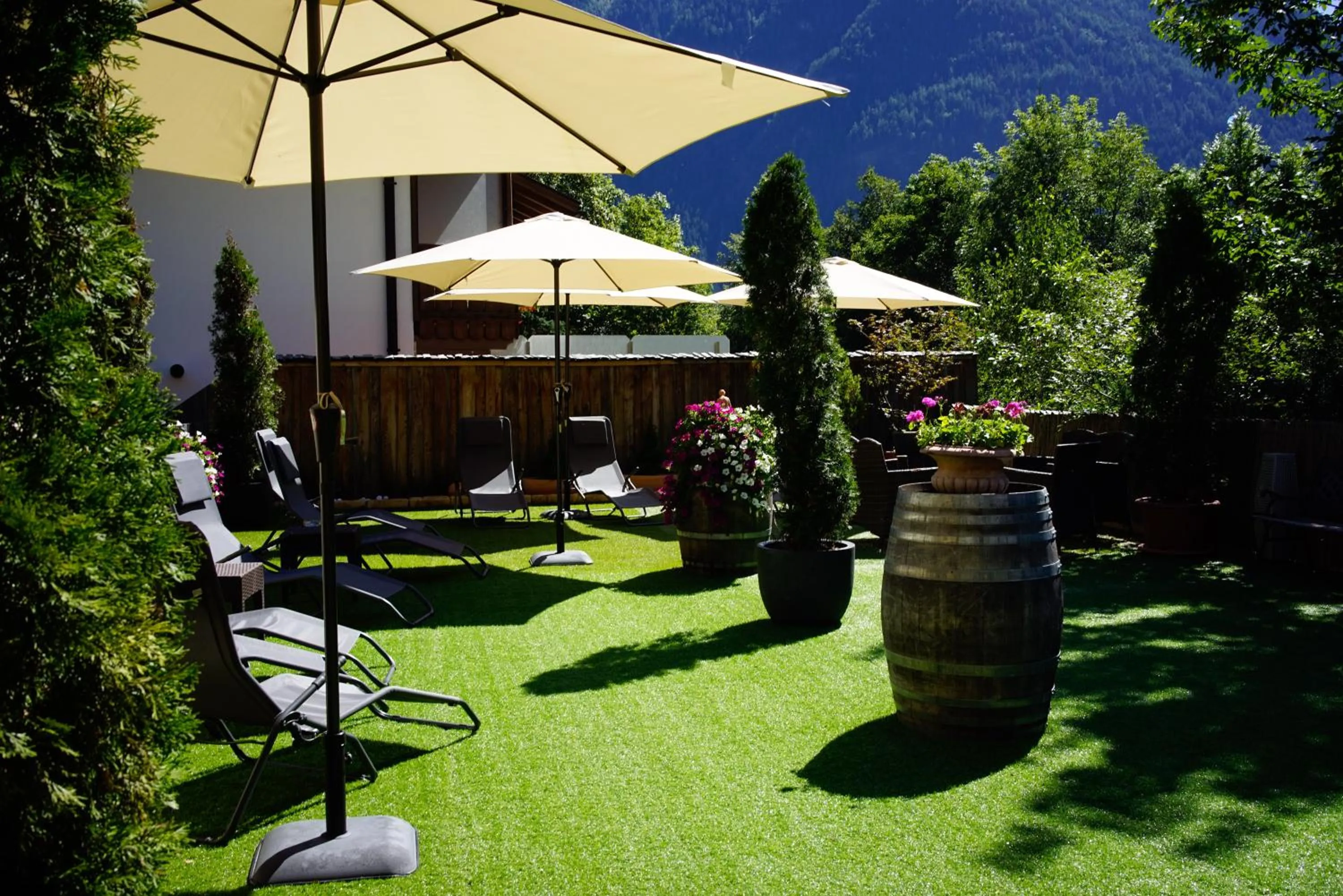 Garden in Hotel Alte Mühle 4 Stelle
