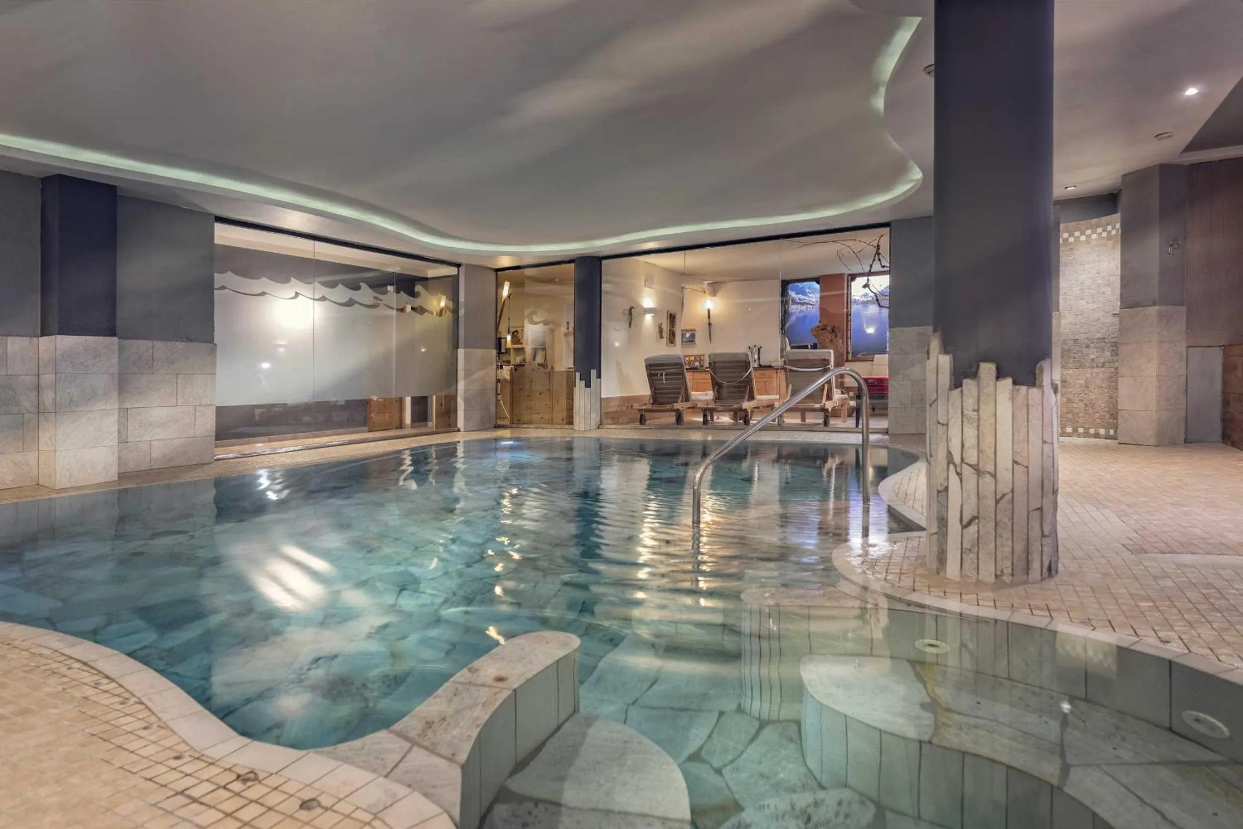 Hot Tub in Hotel Alte Mühle 4 Stelle