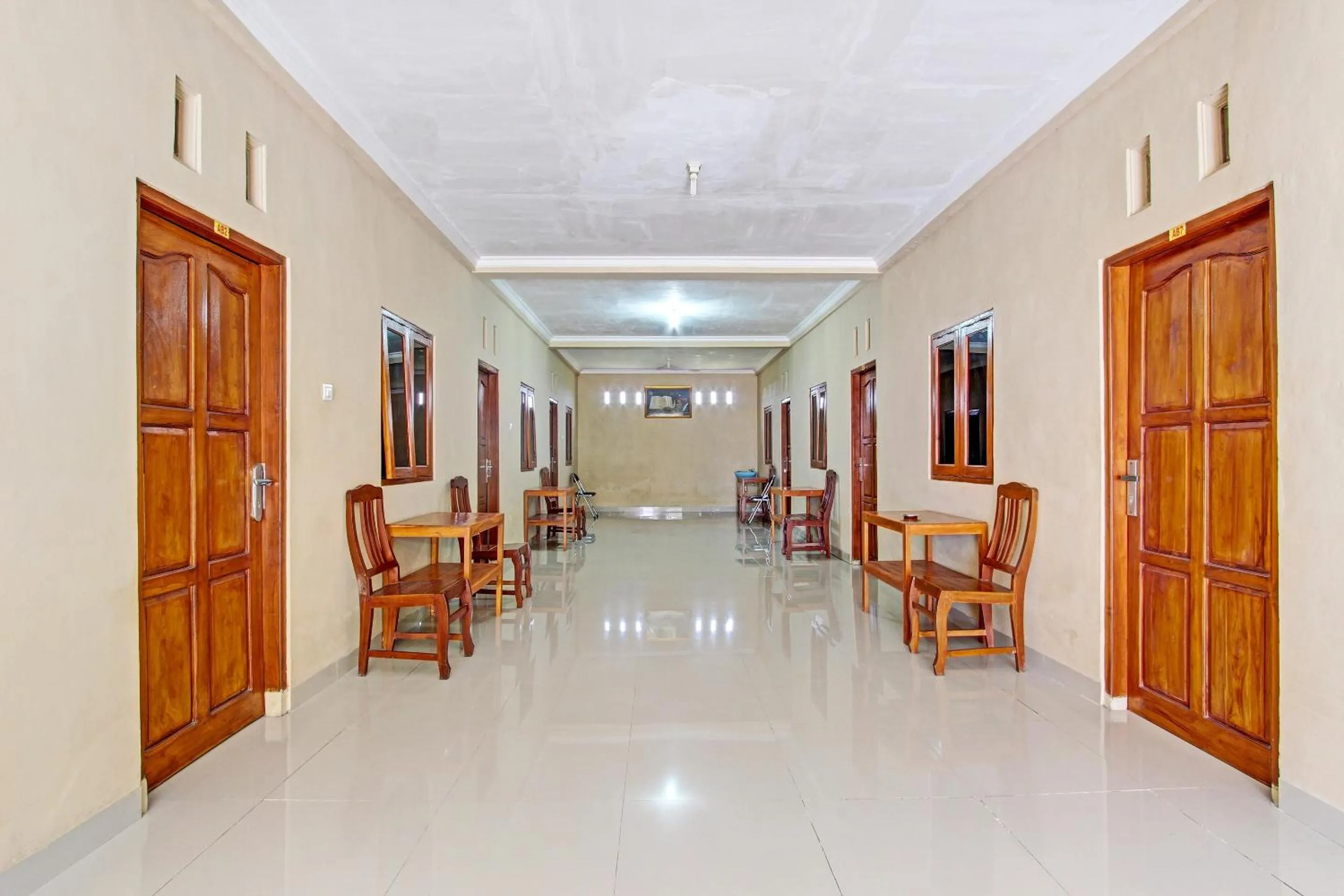 Lobby or reception in OYO 91353 Hotel Surya Andesa