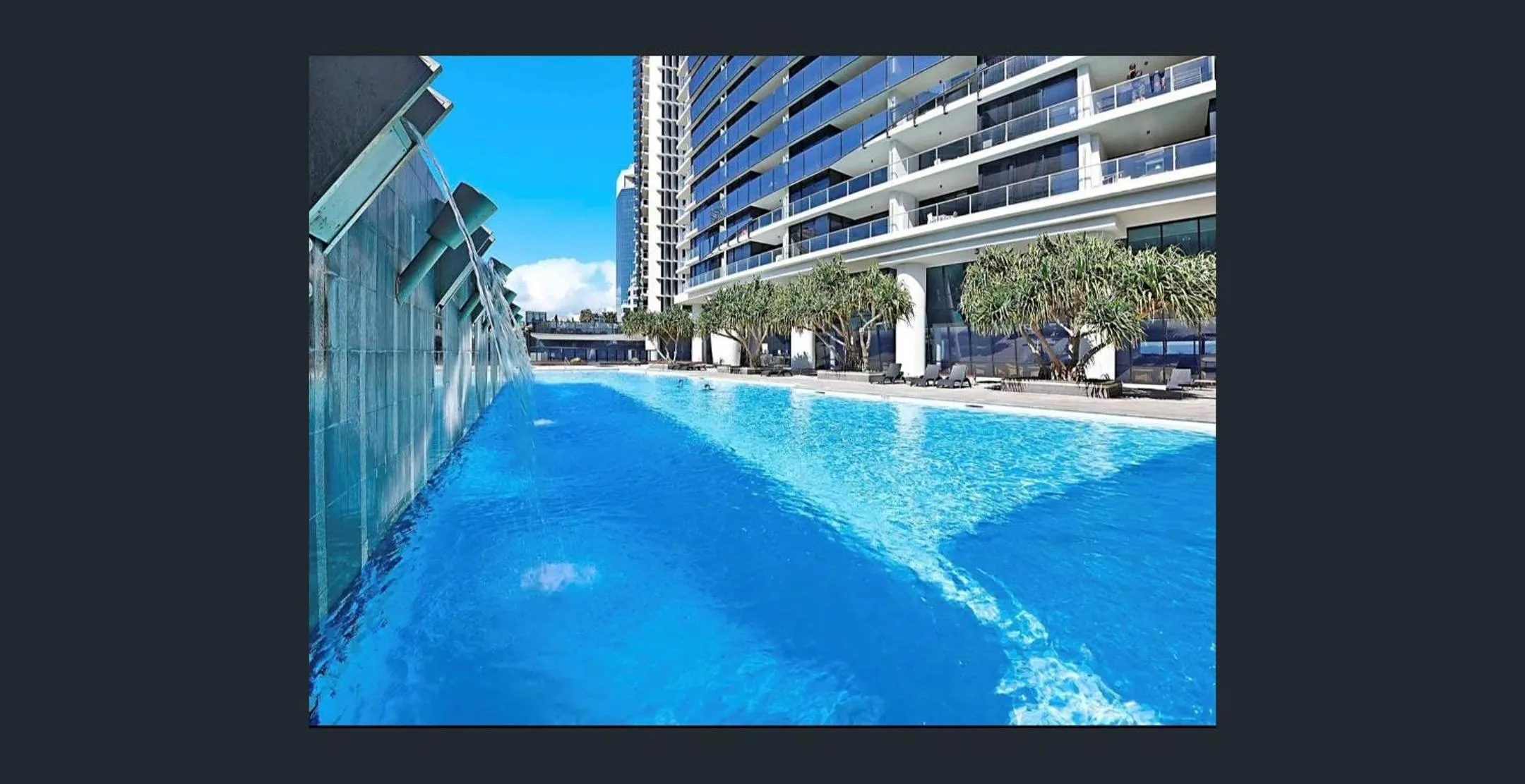 Swimming pool in Circle on Cavill FREE parking