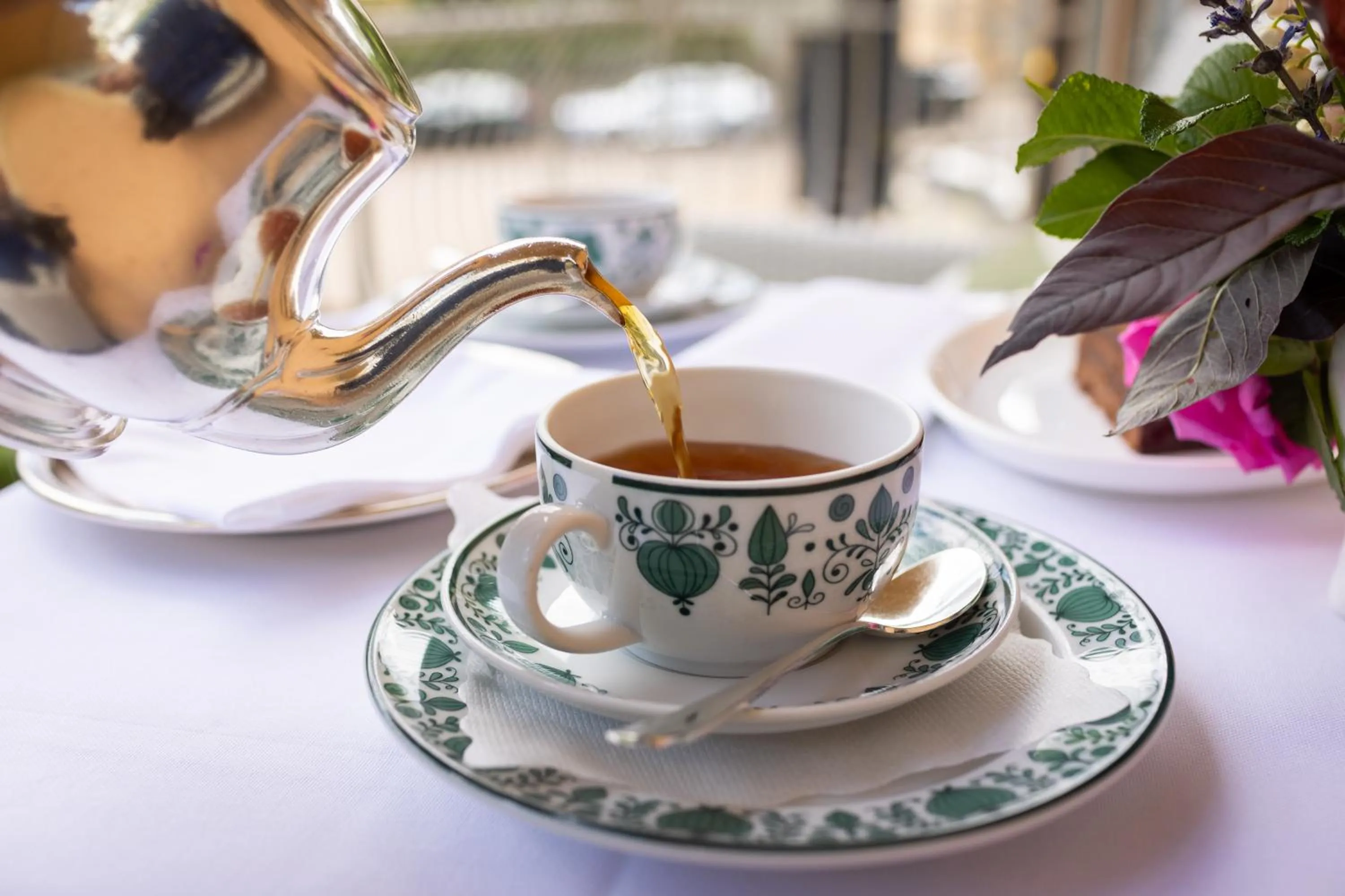 Coffee/tea facilities in Hotel Elephant