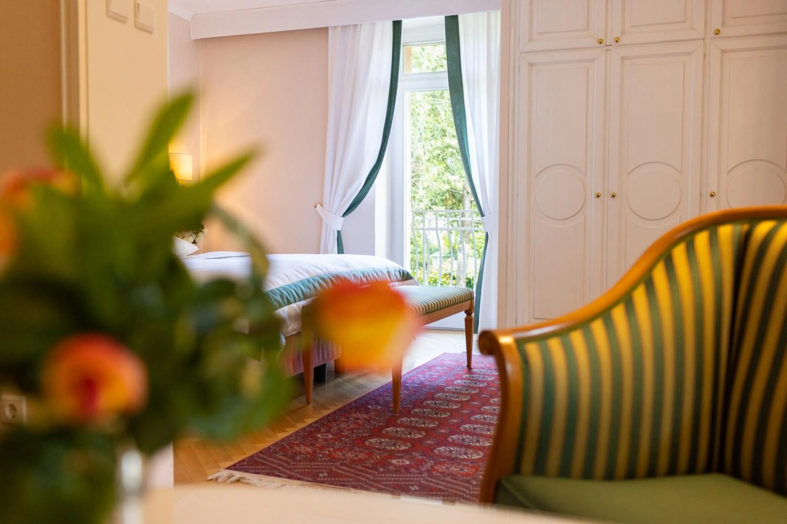 Bed in Hotel Elephant