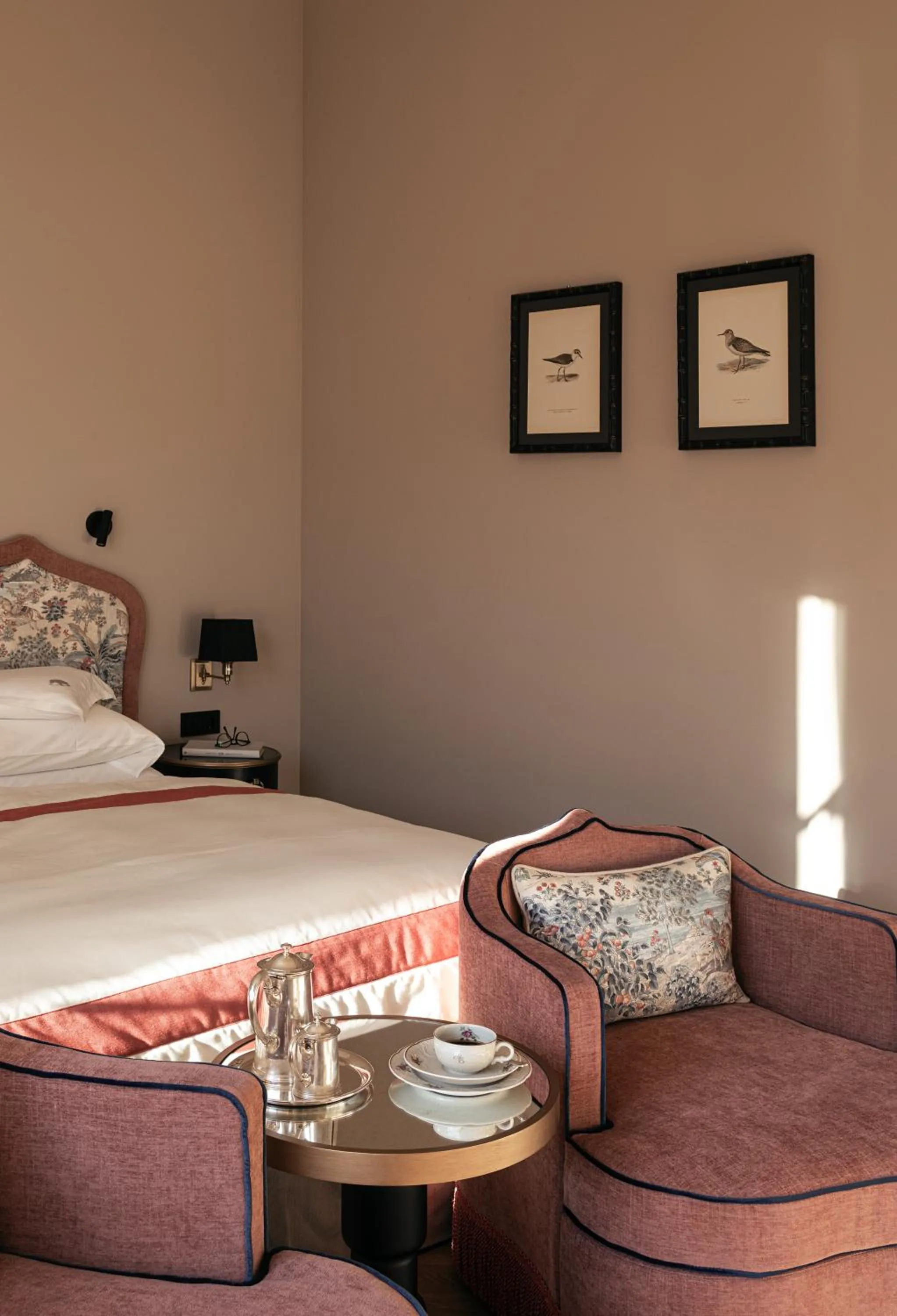 Bed in Hotel Elephant