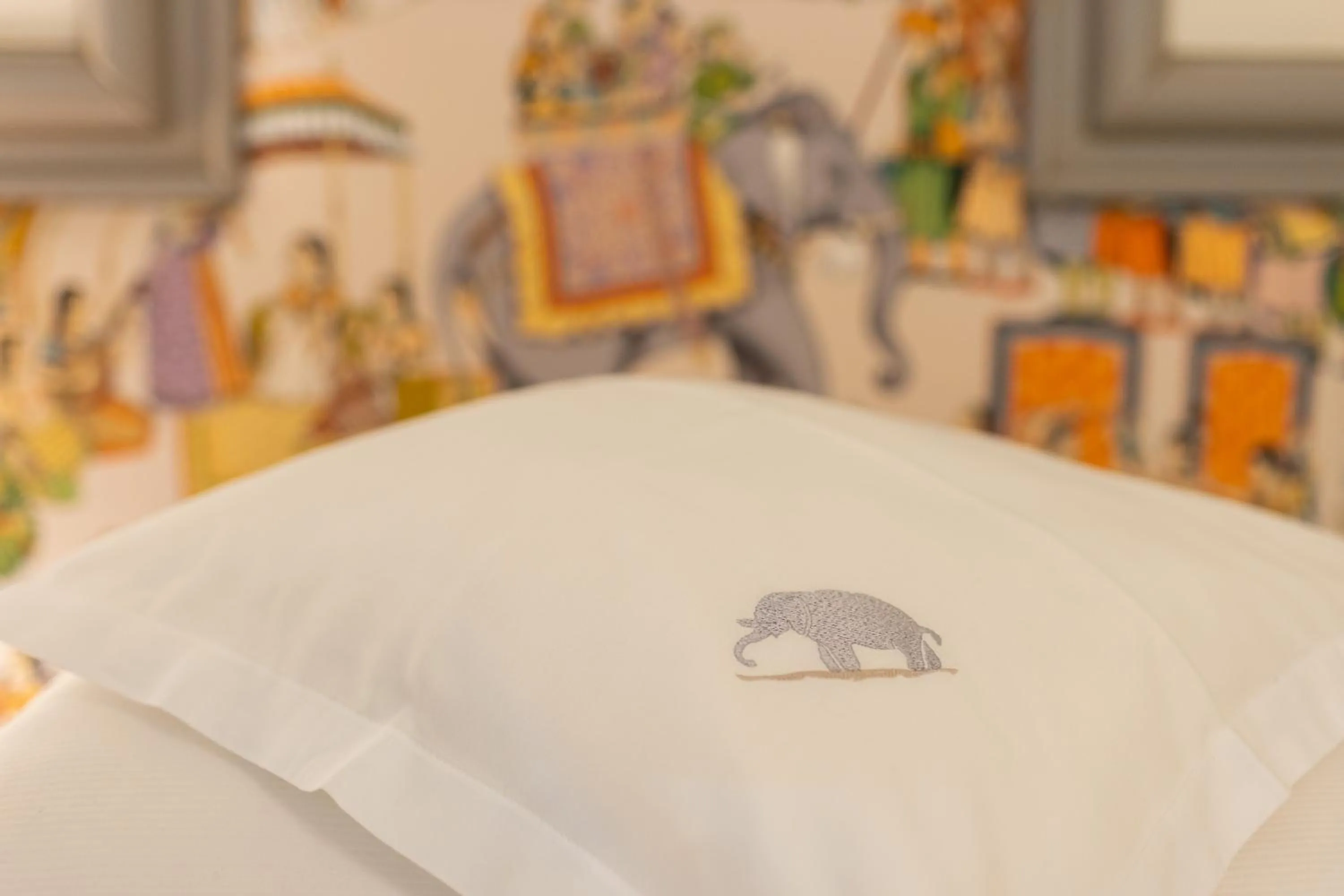 Bed in Hotel Elephant