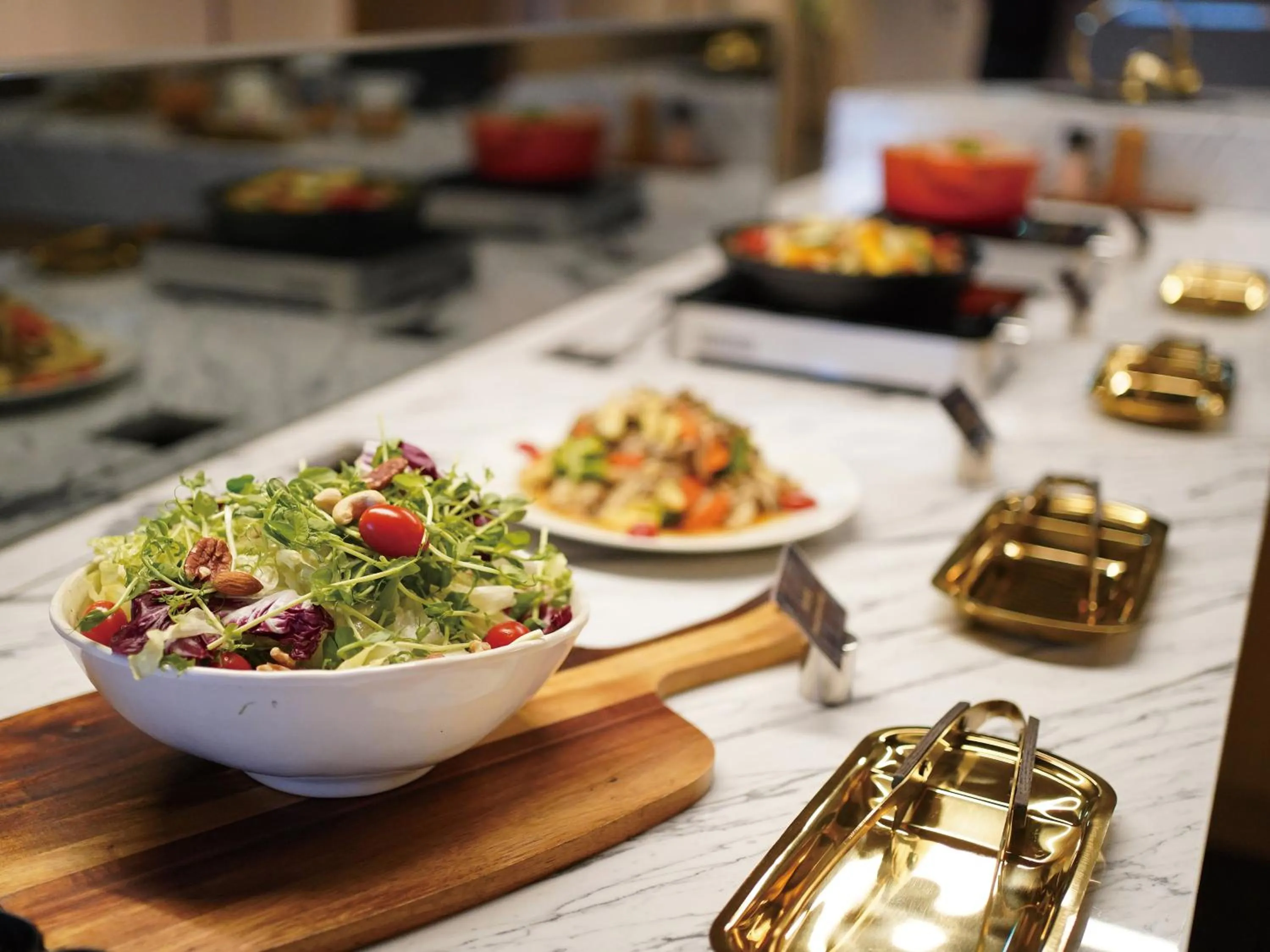 Breakfast in Roaders Plus Hotel - Theme