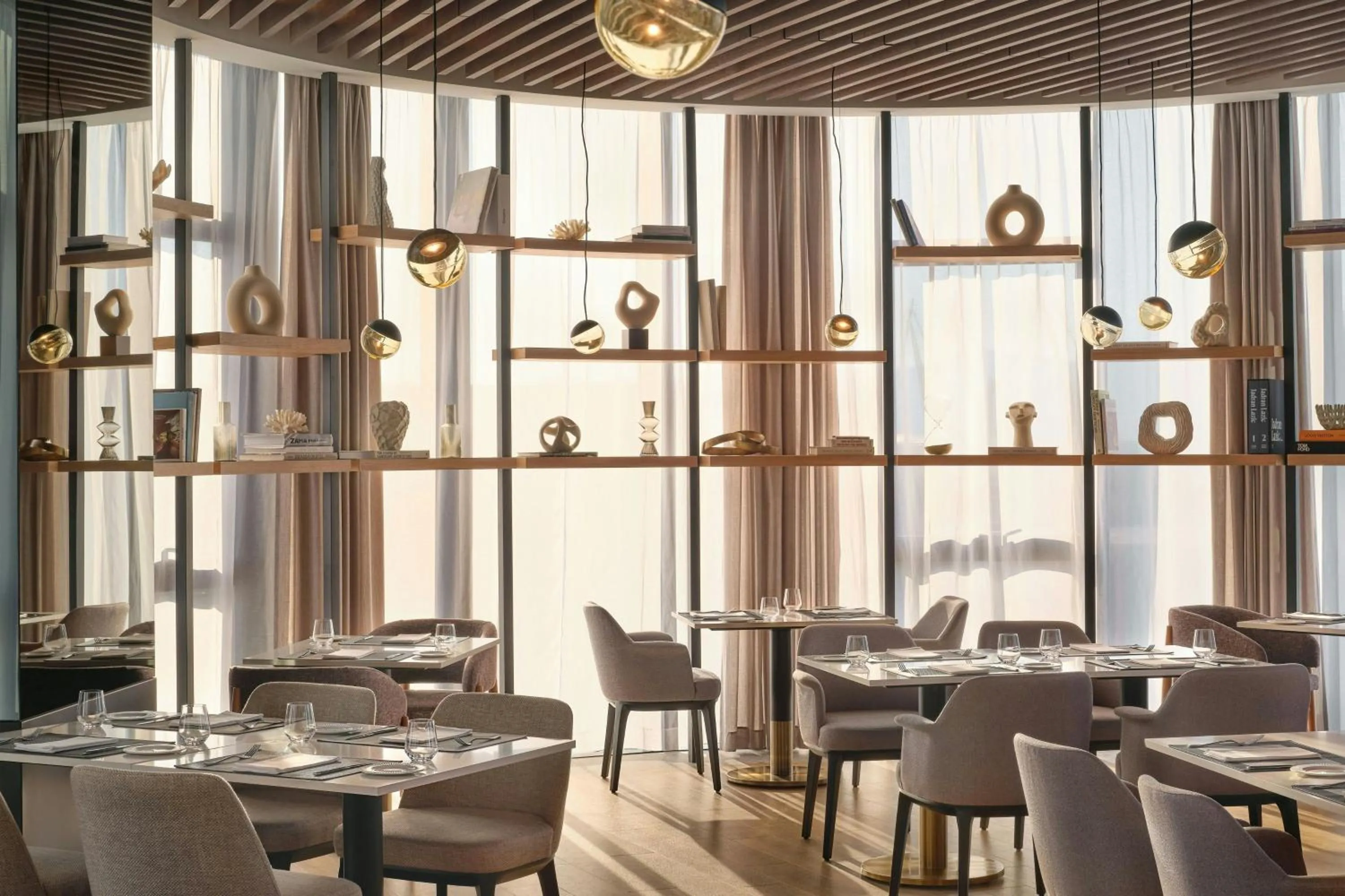 Restaurant/places to eat in AC Hotel by Marriott Split