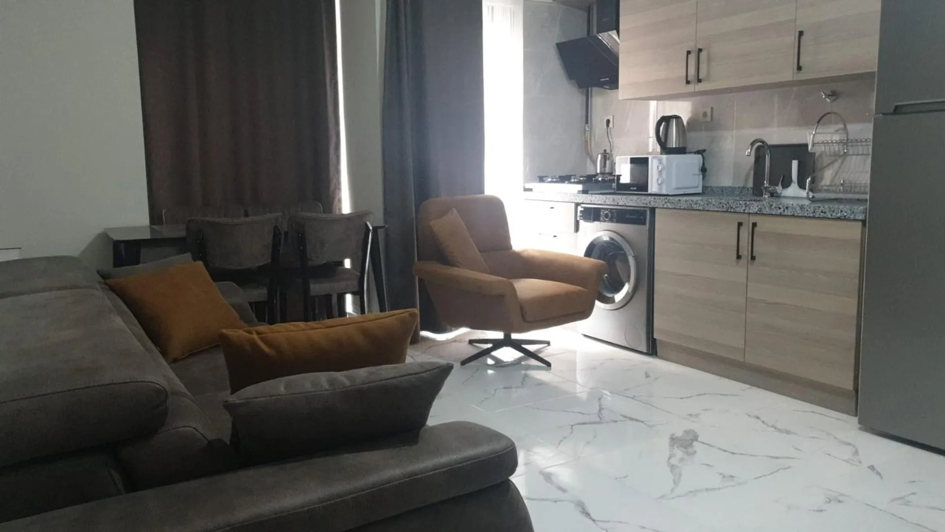 Seating area in NOOR FAMILY APARTMENTS