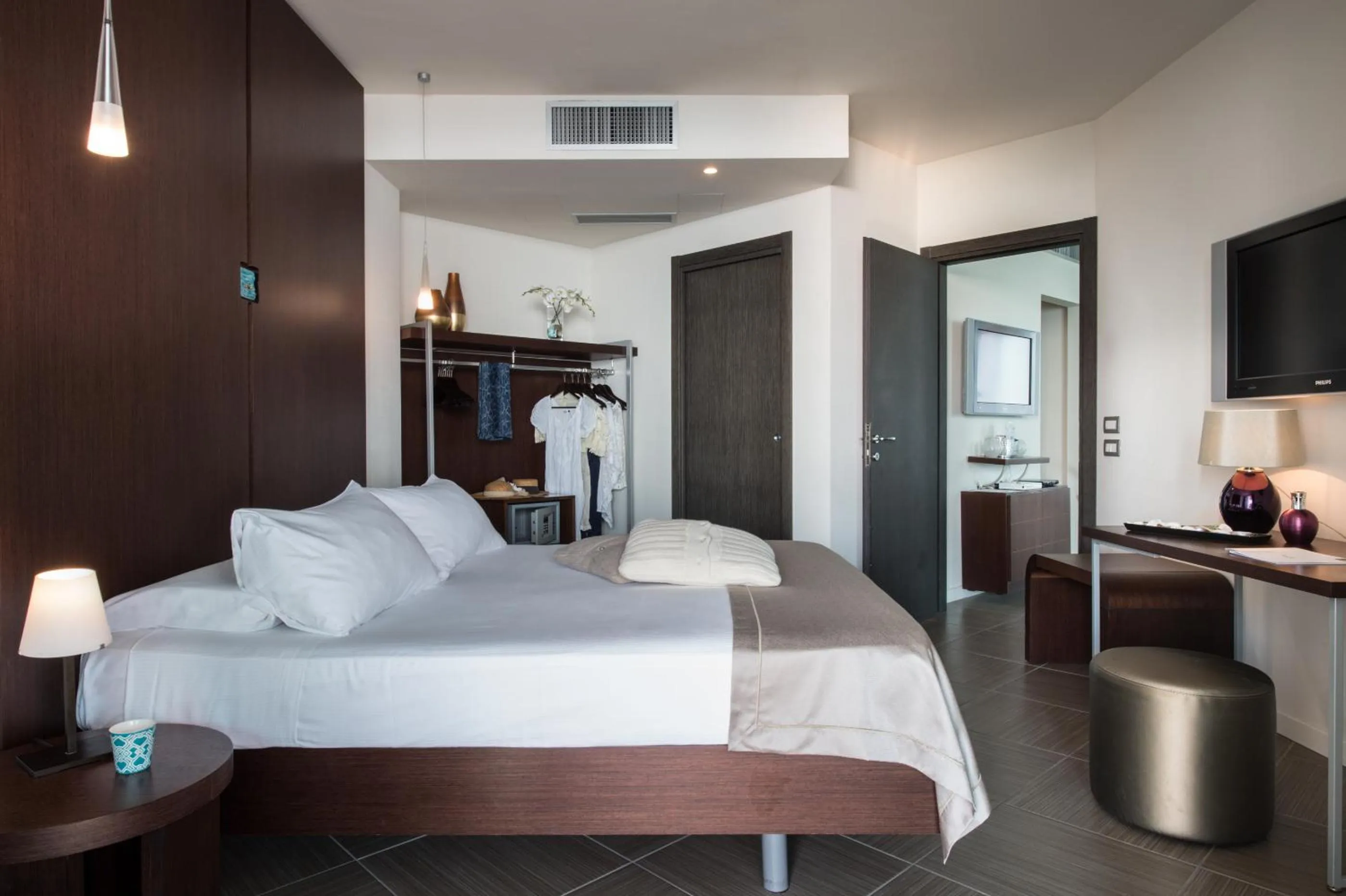 Photo of the whole room, Bed in Blu Suite Resort