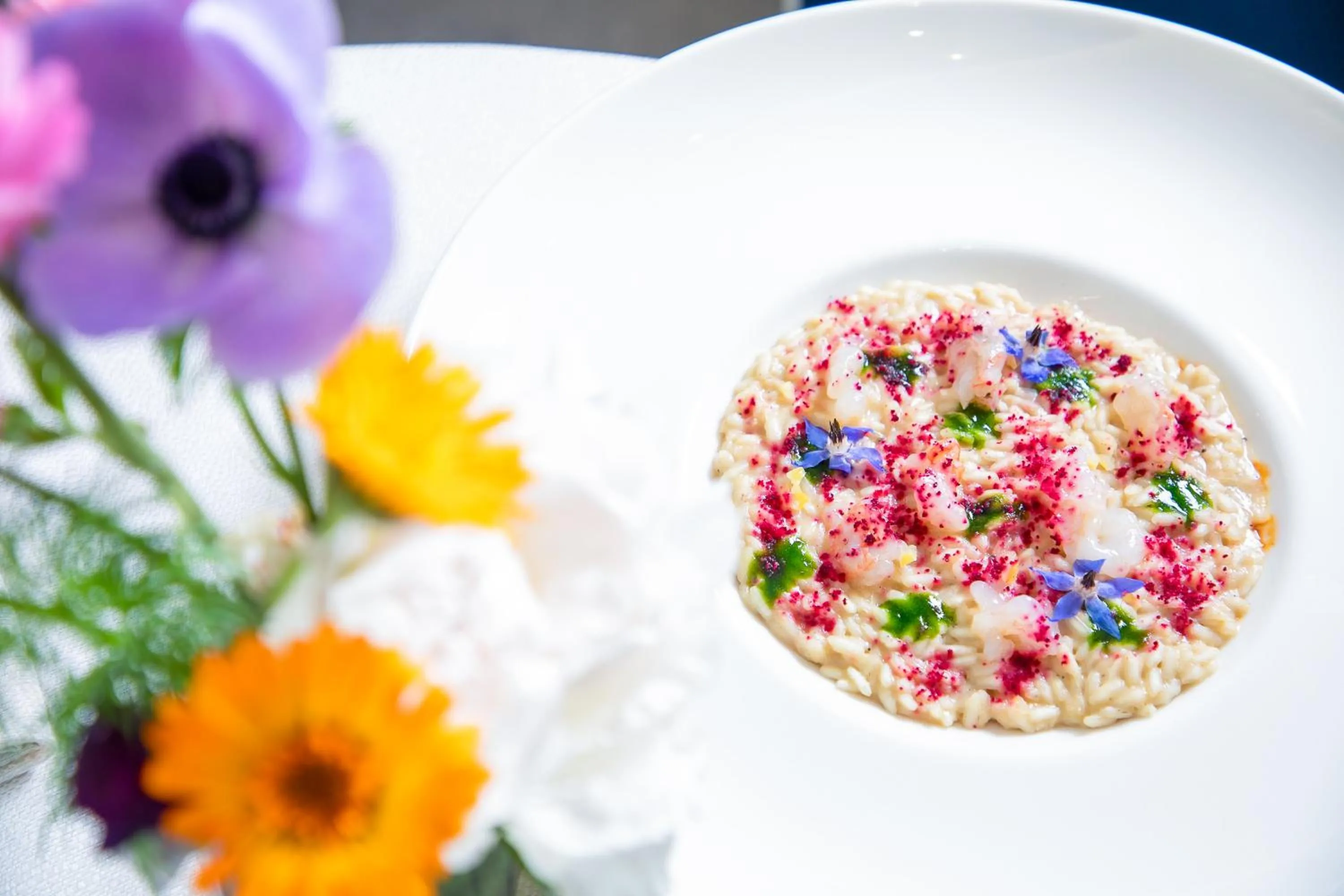 Restaurant/places to eat in Blu Suite Resort