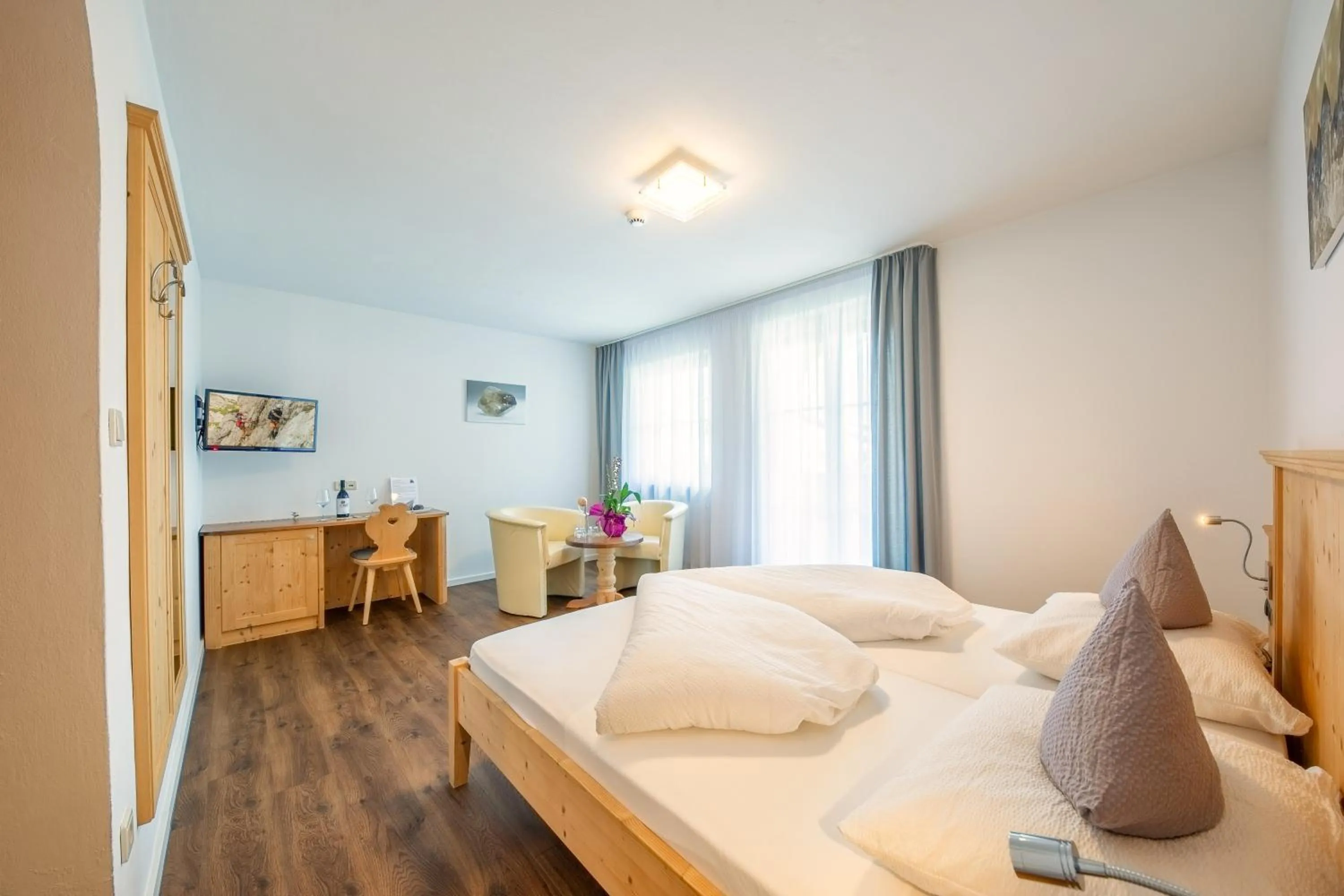 Photo of the whole room, Bed in Wohlfühlhotel Mei Auszeit