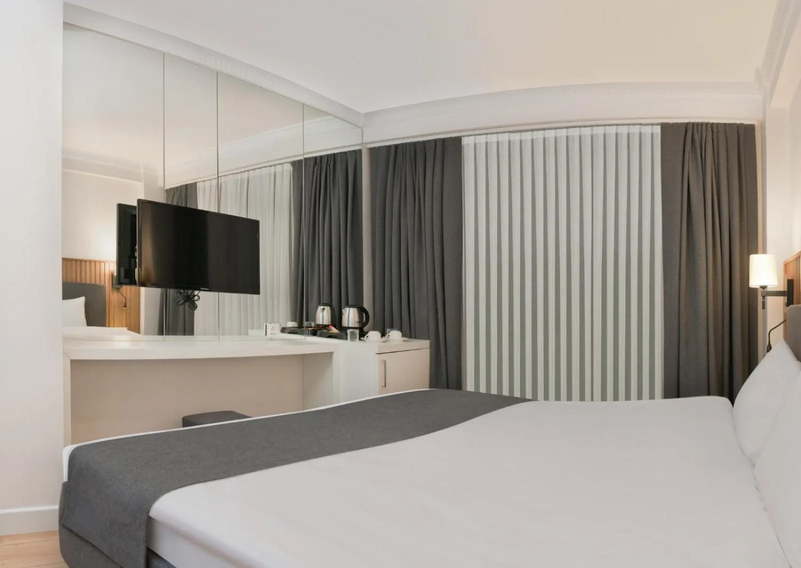 Bedroom, Bed in Silvana Hotel