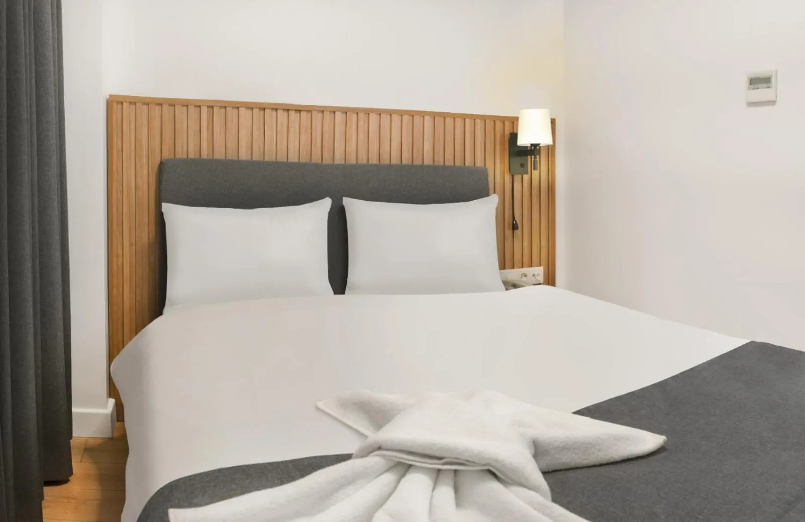 Bedroom, Bed in Silvana Hotel