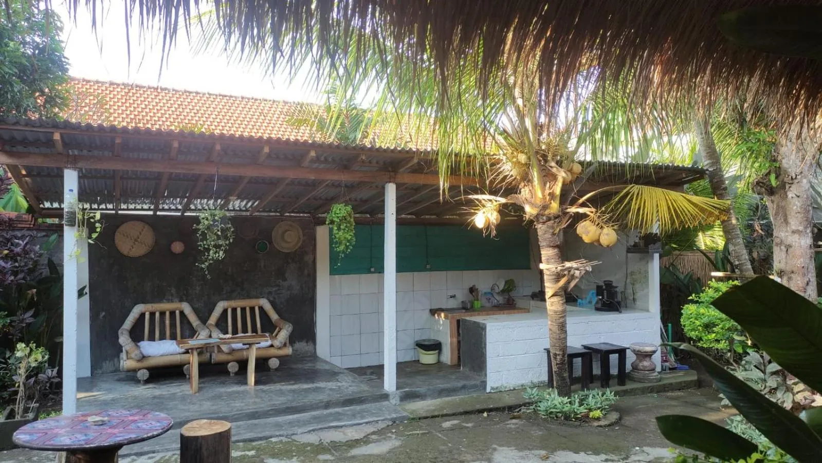 Area and facilities in Salty Sea Guesthouse